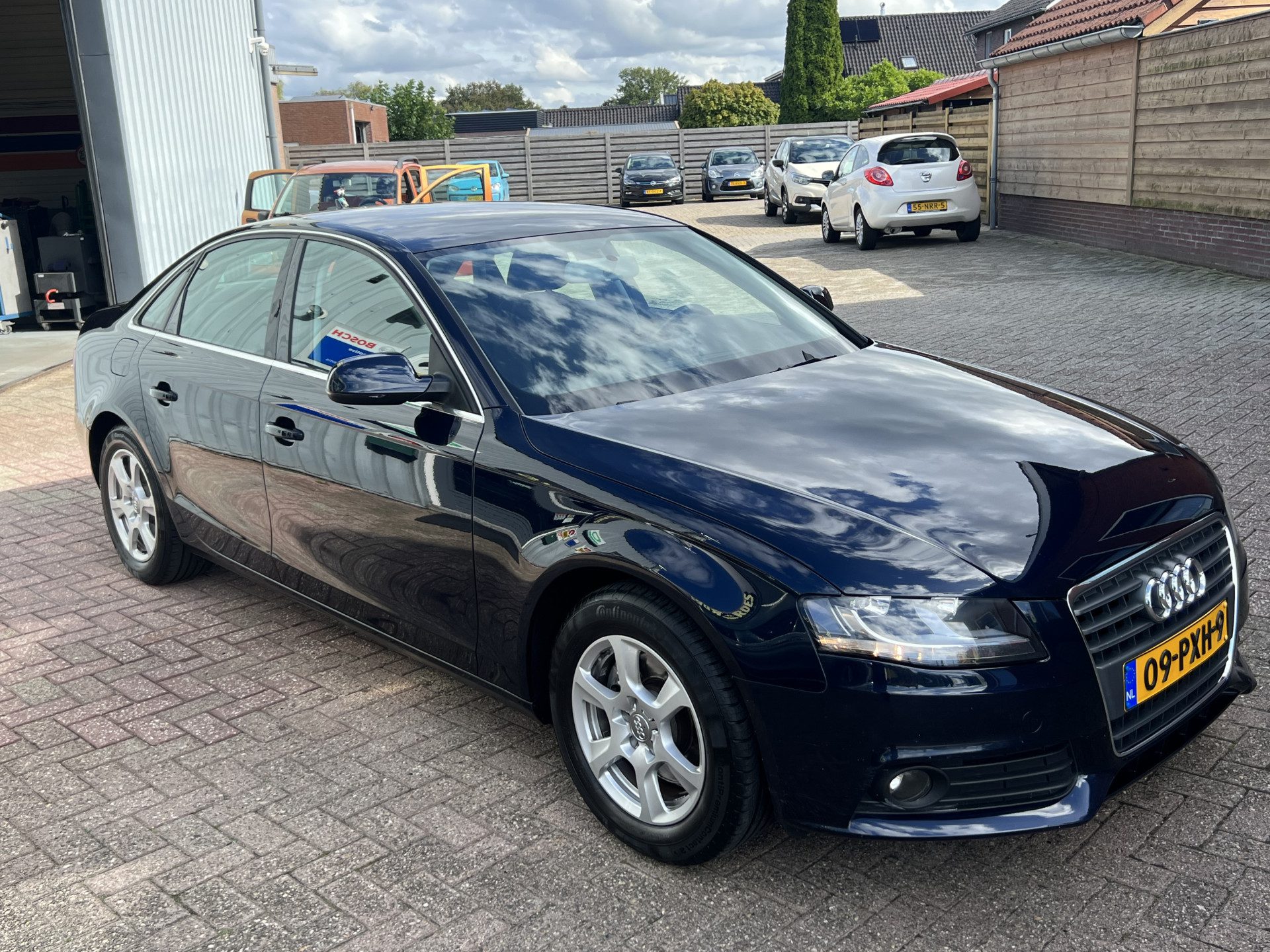 Audi A4 Limousine 1.8 TFSI Pro Line Business | NAVIGATIE | TREKHAAK | CRUISE CONTROL |