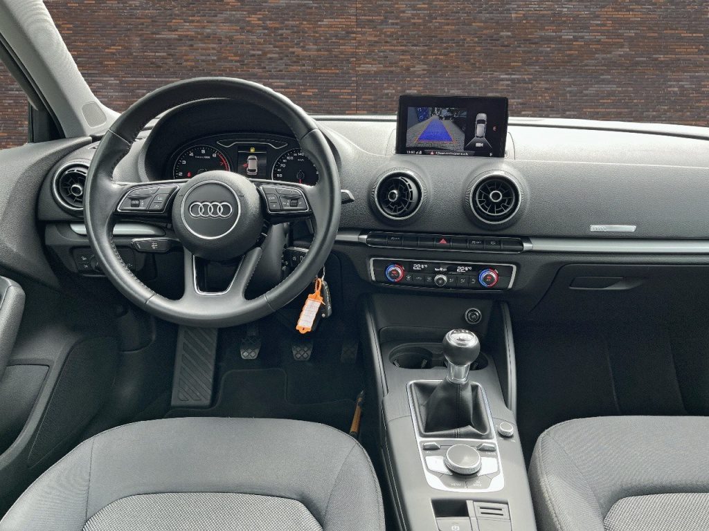 Audi A3 Sportback 1.0 TFSI ECC LMV NAVIGATIE CRUISE