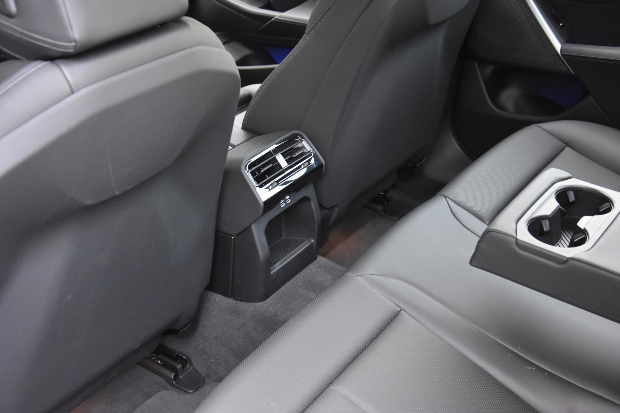 BMW i5 BMW i5 eDrive40 Sportline pakket trekhaak