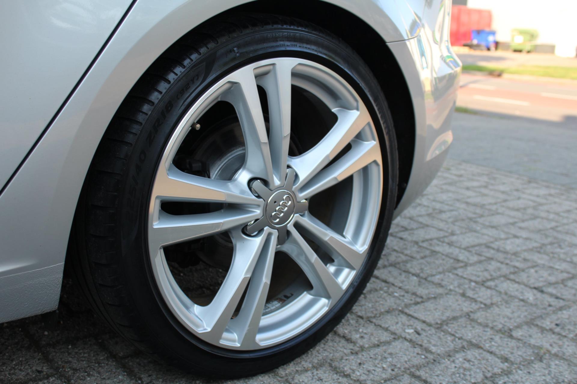 Audi A3 Sportback 1.4 TFSI 2x S line, Led, Navigatie, NAP