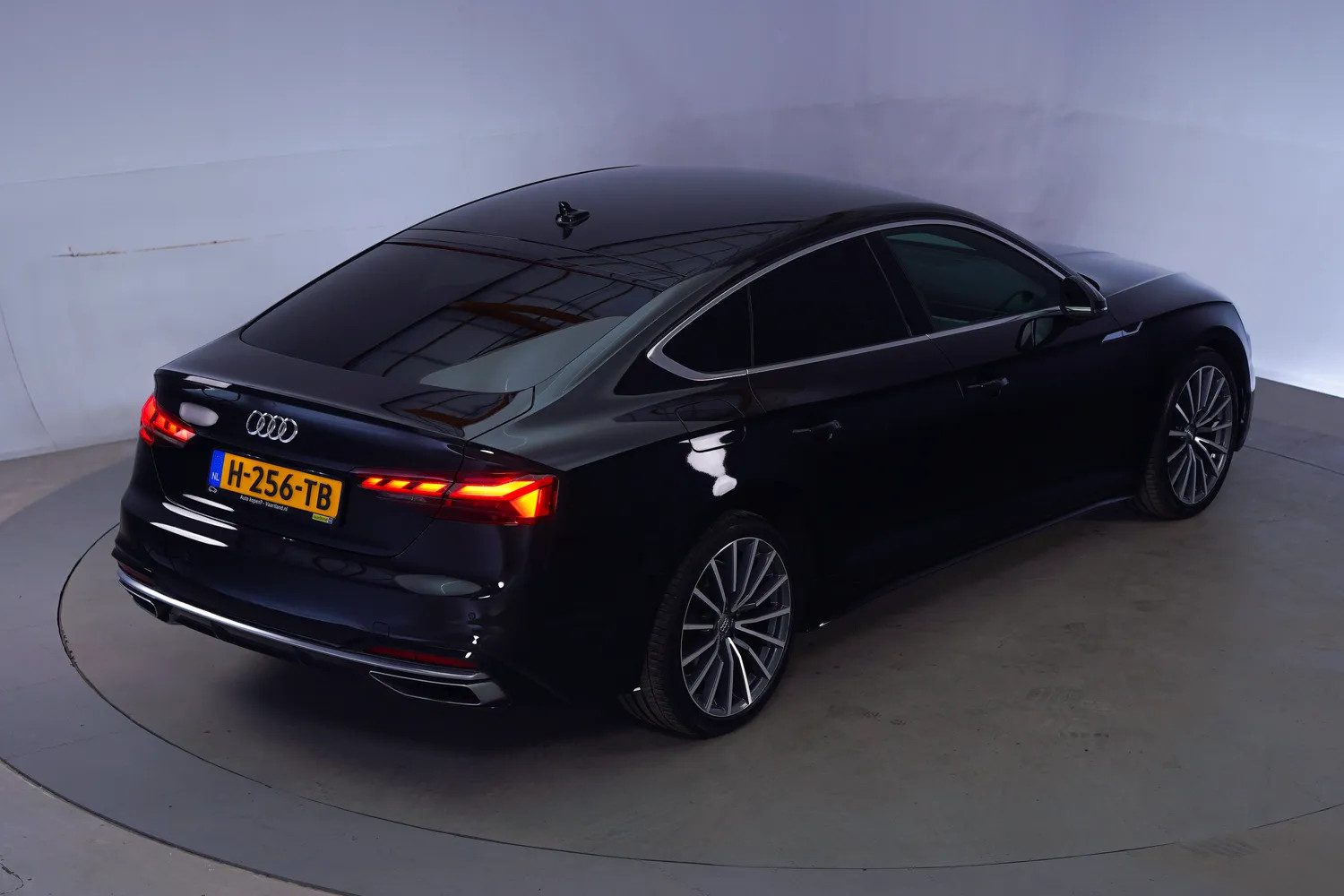 Audi A5 SPORTBACK 40 TFSI 190pk Launch Ed. Sport Aut. [ LED Virtual Navi Sportstoelen ]