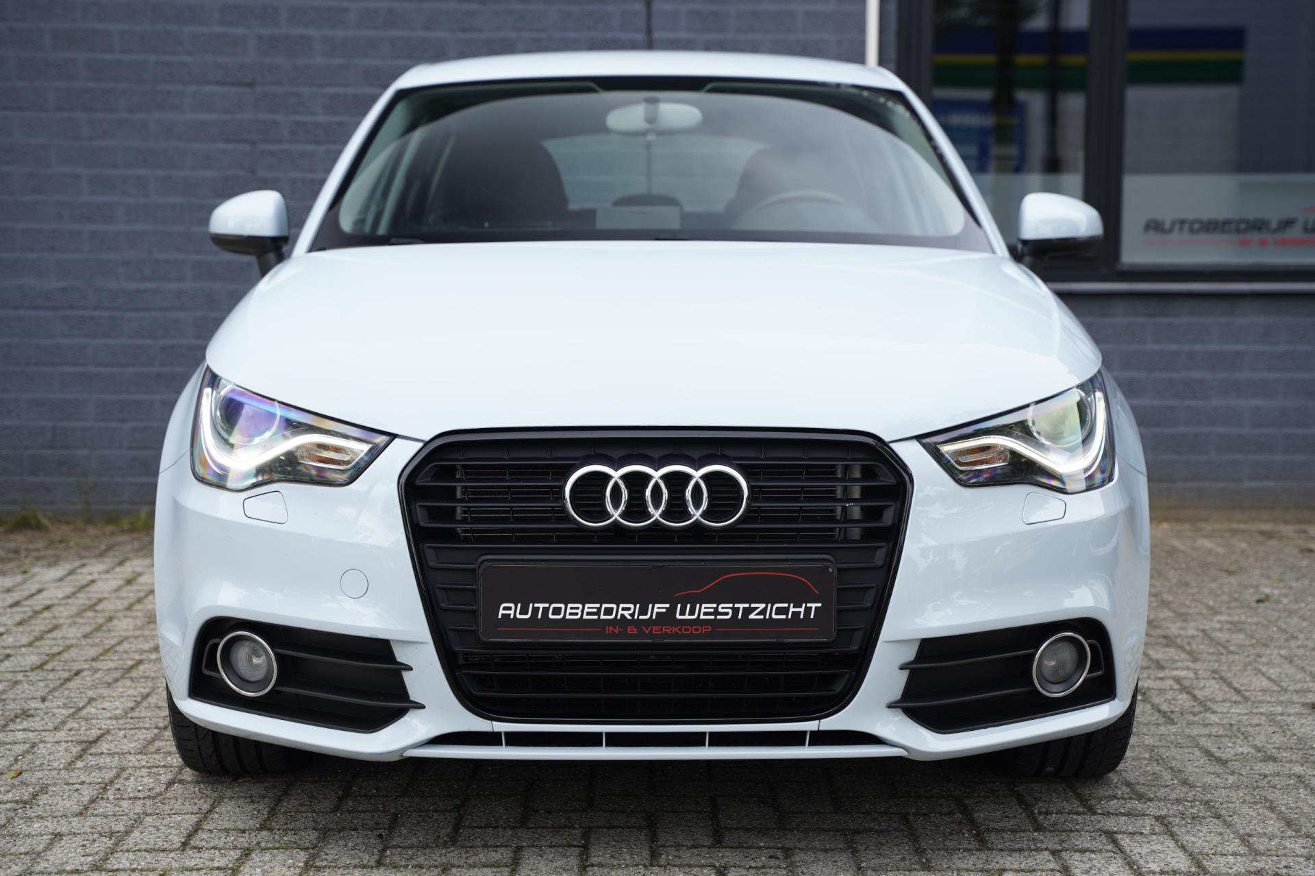 Audi A1 Sportback 1.4 TFSI Ambition 122pk, Navigatie, Led