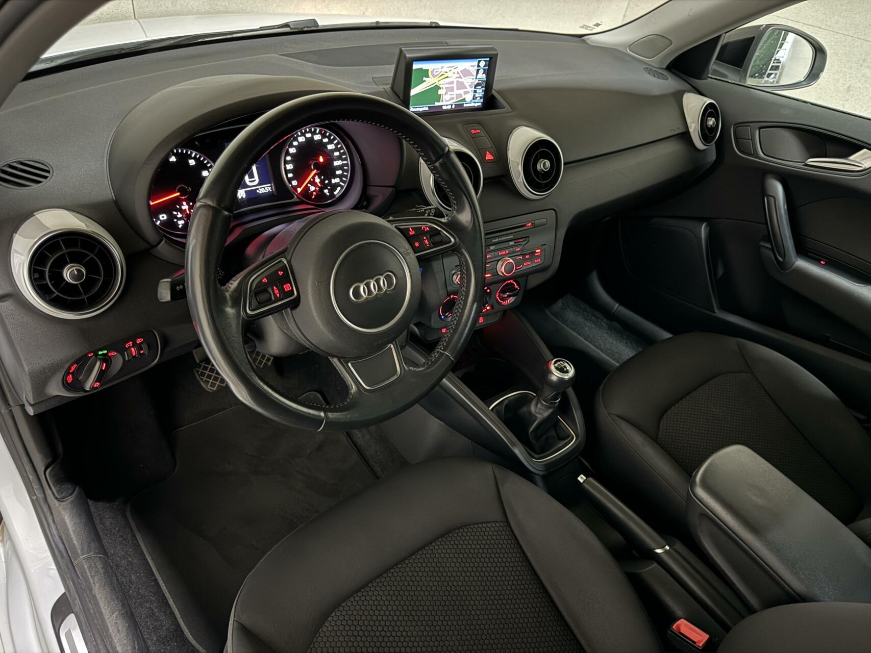 Audi A1 Sportback 1.2 TFSI S-Line Navi Cruise NAP