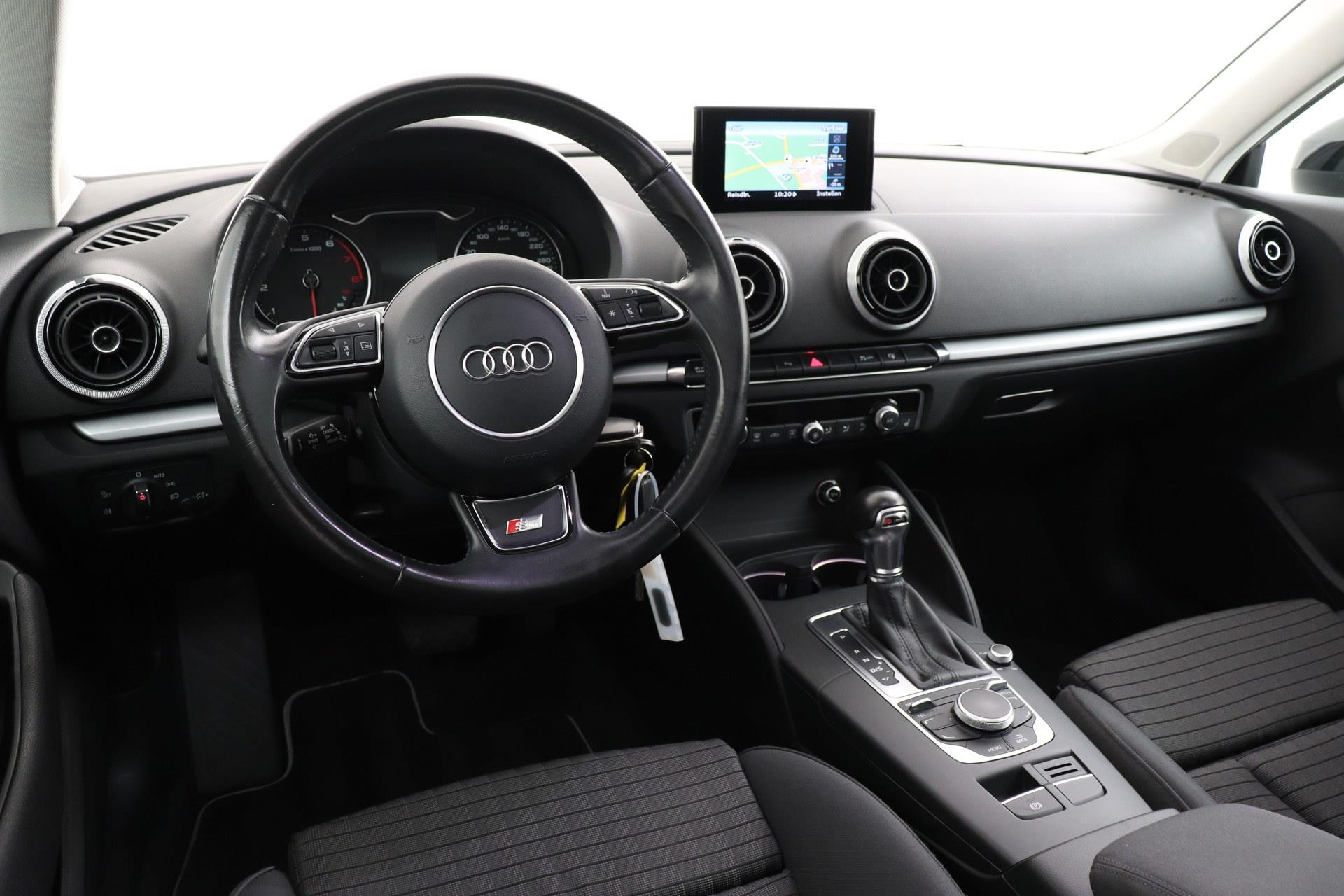 Audi A3 Sportback 1.4 TFSI Pro Line plus S-Line | Panoramadak | LED | Climate Control | Stoelverwarming | Cruise Control |