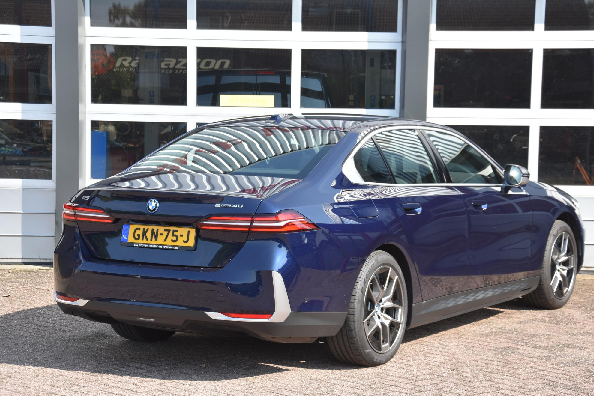 BMW i5 BMW i5 eDrive40 Sportline pakket trekhaak