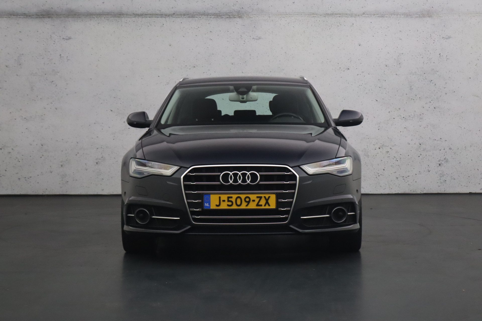 Audi A6 Avant 1.8 TFSI ultra Premium Edition | Bi-xenon koplampen | Cruise control | Stoelverwarming | Parkeersensoren