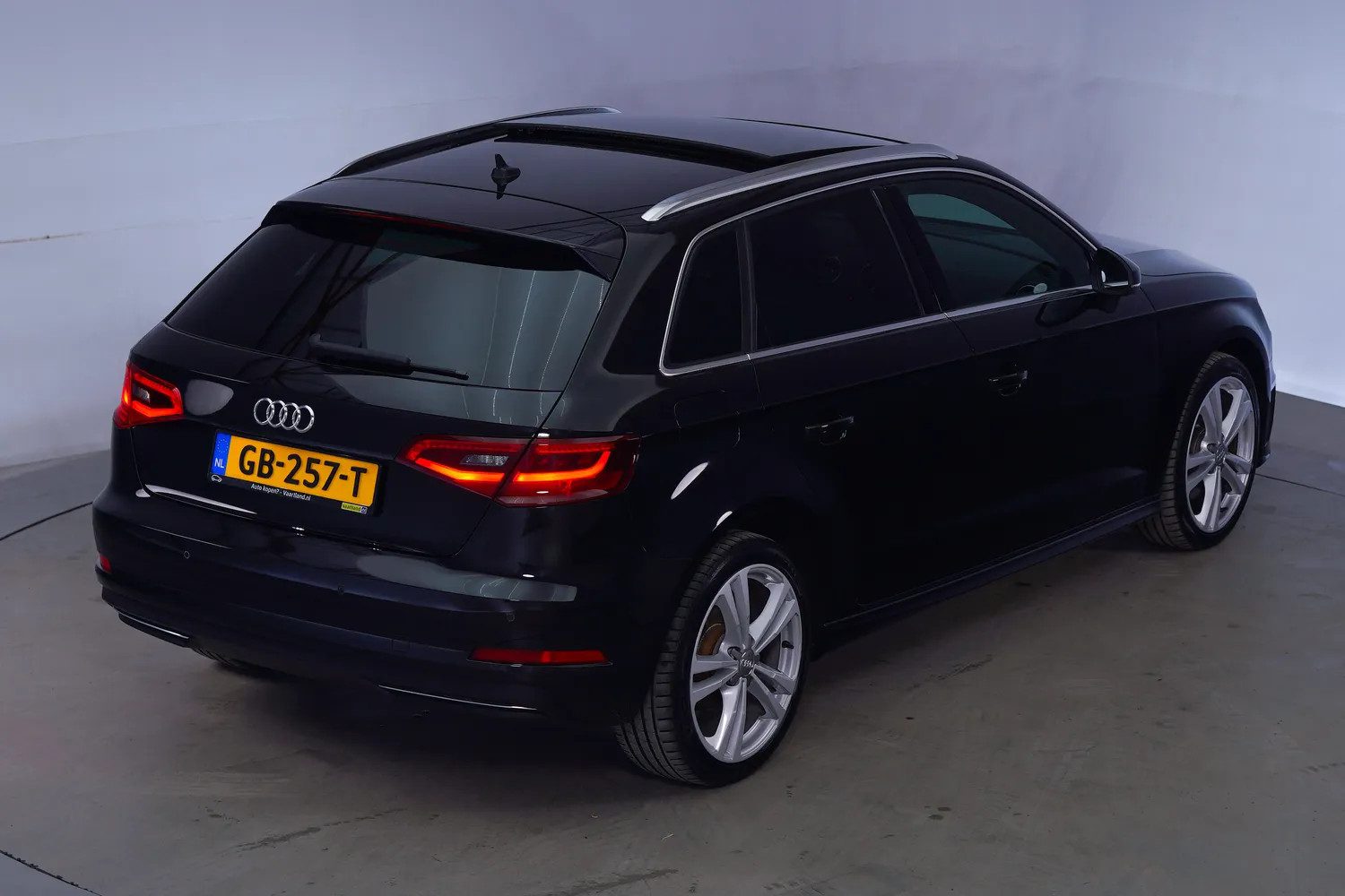 Audi A3 SPORTBACK 1.4 E-tron Ambition Plus Line [ Keyless Panoramadak LED ]