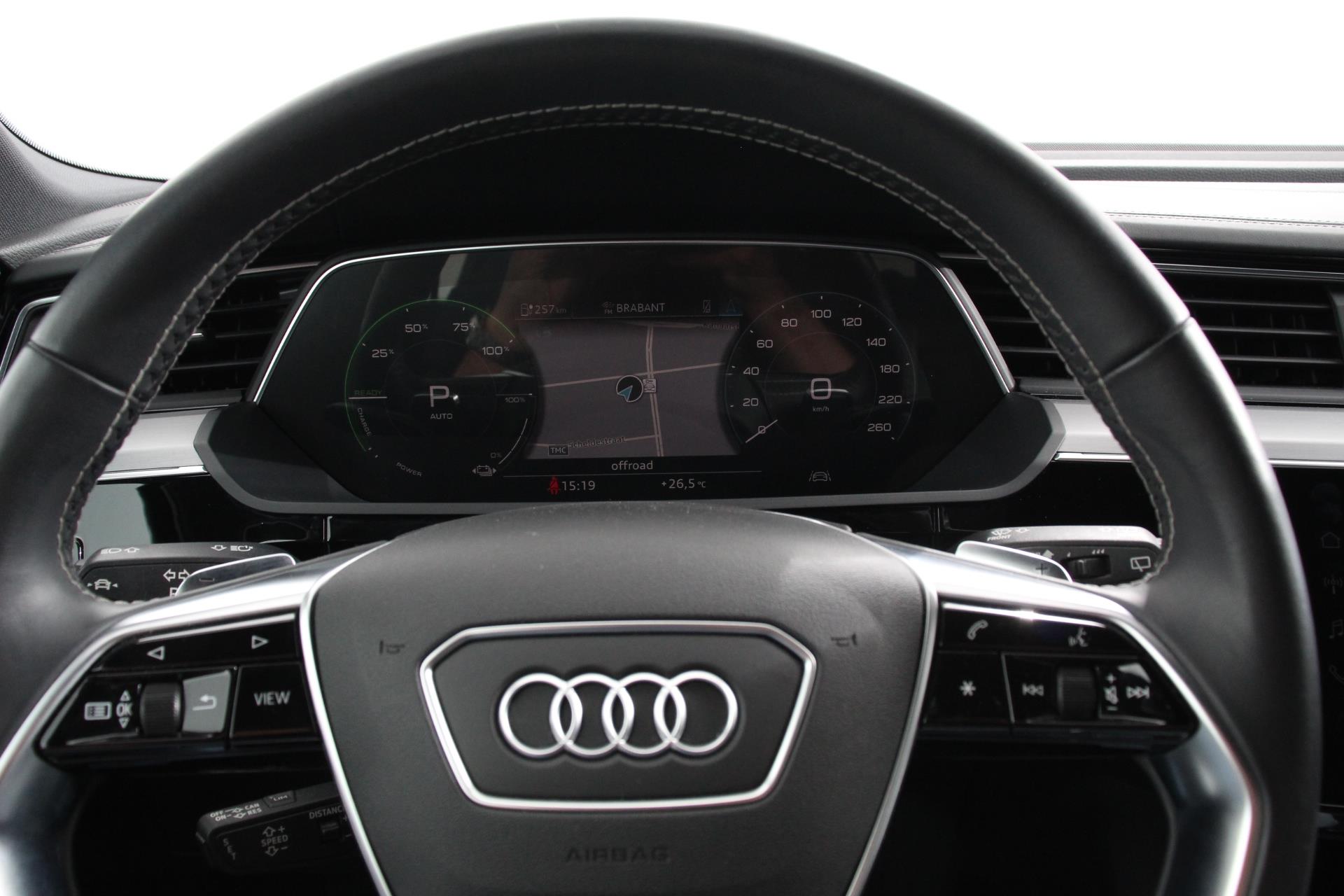 Audi e-tron 55 Quattro Advanced S-Line  | Navigatie | 360* Camera | Side/Lane Assist | Head Up Display | Virtuele Buitenspiegels | 21 Inch Lichtmetaal |