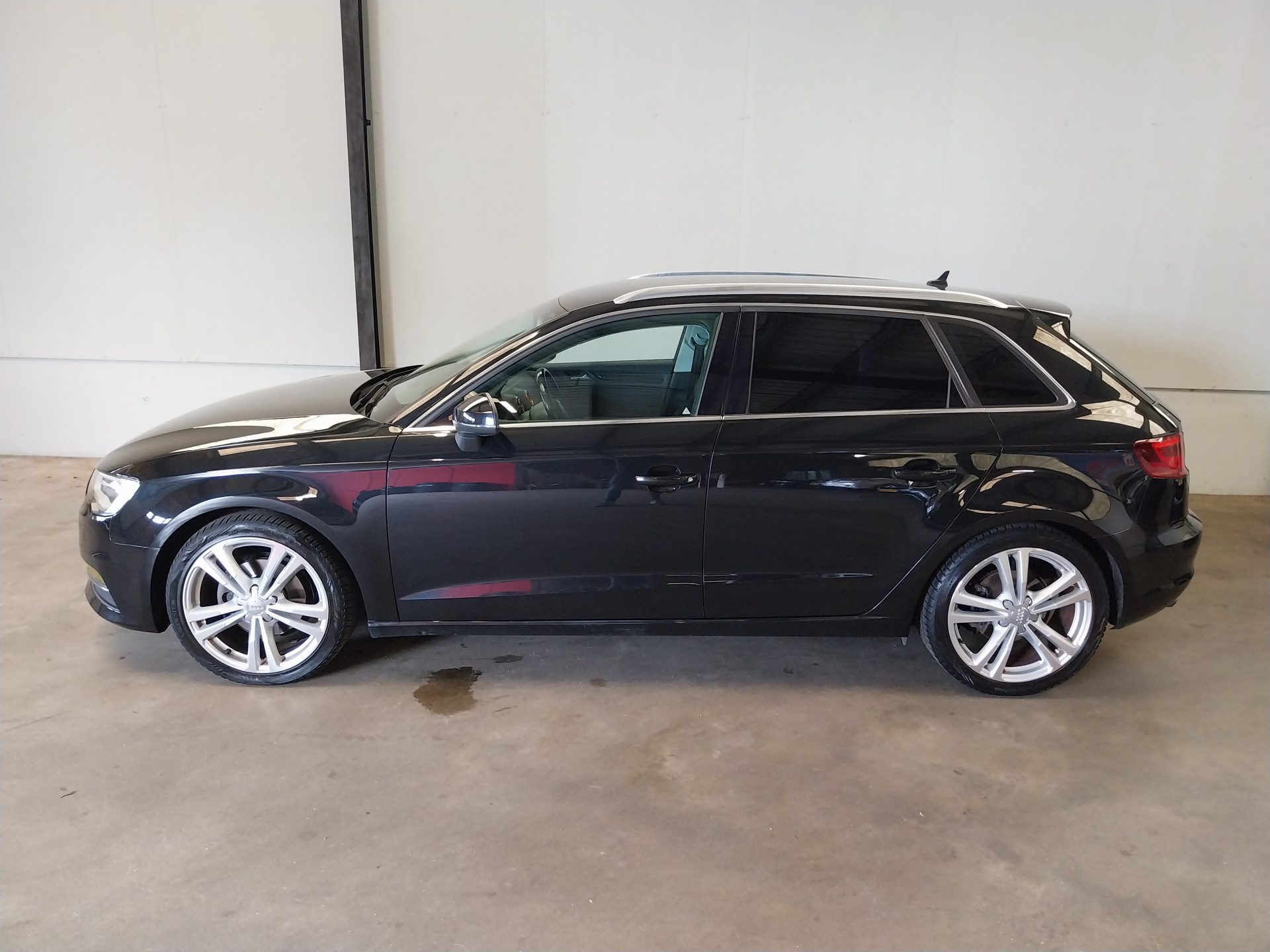 Audi A3 Sportback 1.4 TFSI Ambition Pro Line XENON LED NAVI CRUISE ECC 18 INCH TREKHAAK