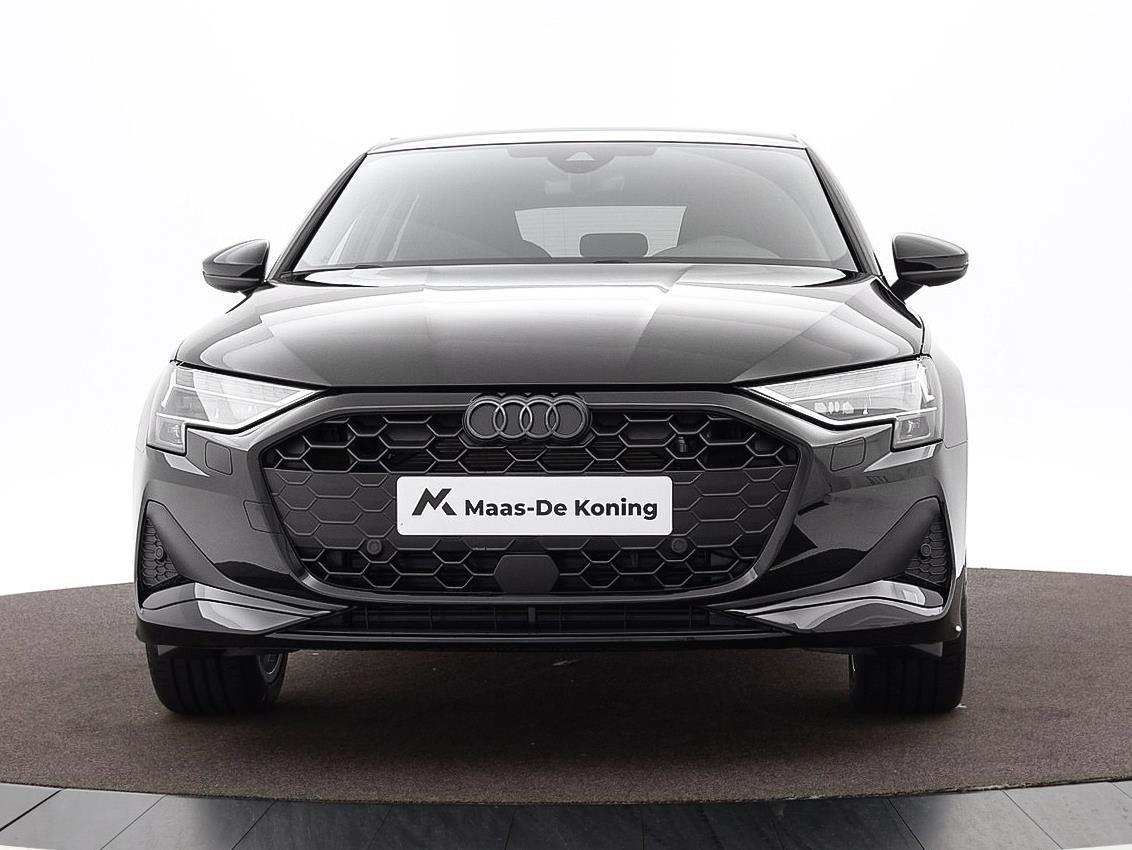 Audi A3 Sportback 35 TFSI Advanced edition 150 PK · Assis.pak driving+parking plus · Optiekpakket zwart plus · Privacy glas ·