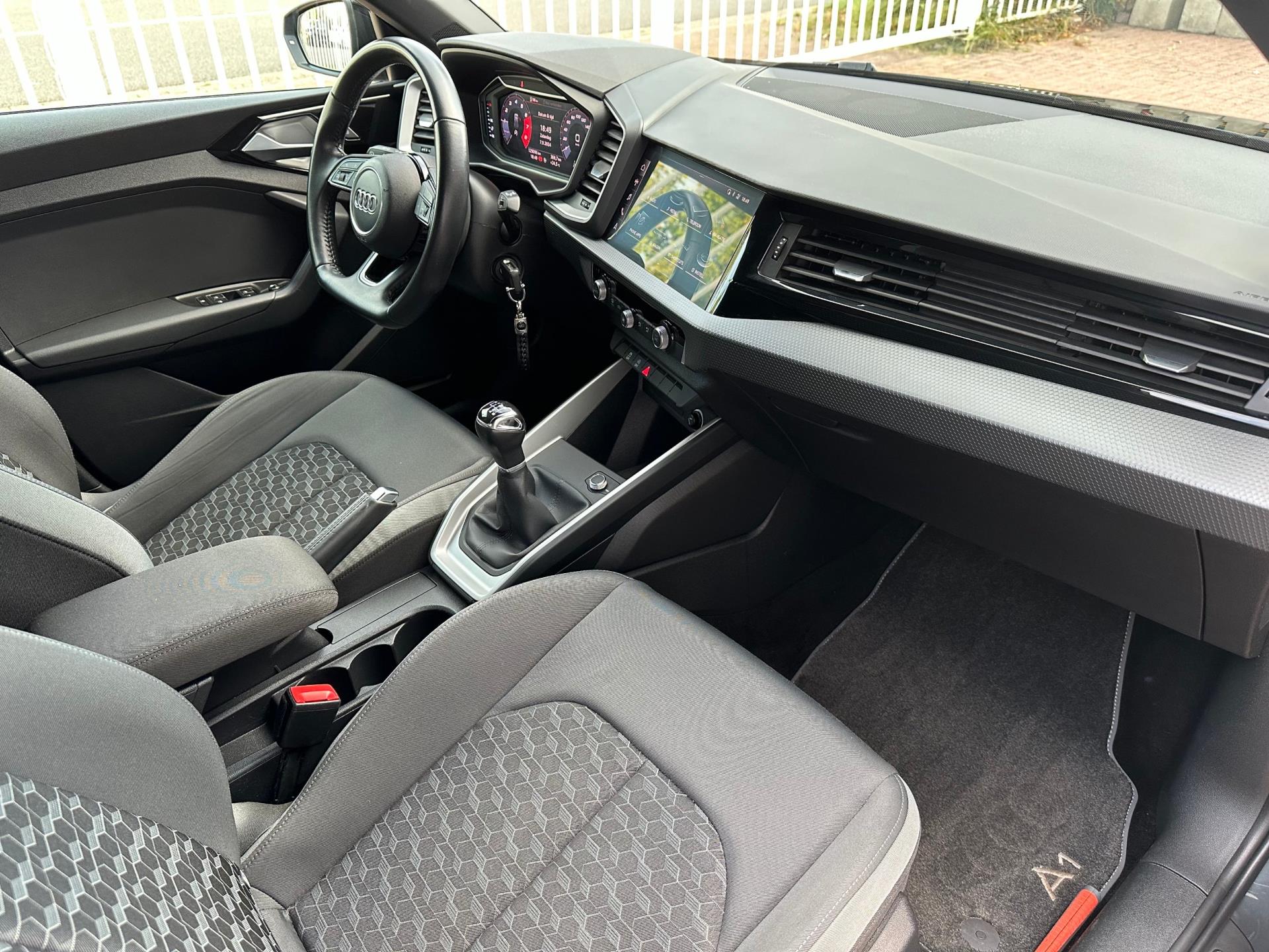 Audi A1 Sportback 30 TFSI epic | LED | Cruise | CarPlay