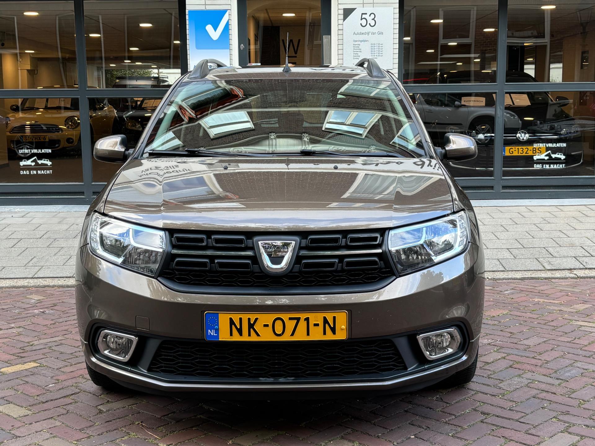 Dacia Logan MCV 0.9 TCe Bi-Fuel Laureate | AIRCO | LED | NAVIGATIE | CAMERA | TREKHAAK | LMV |