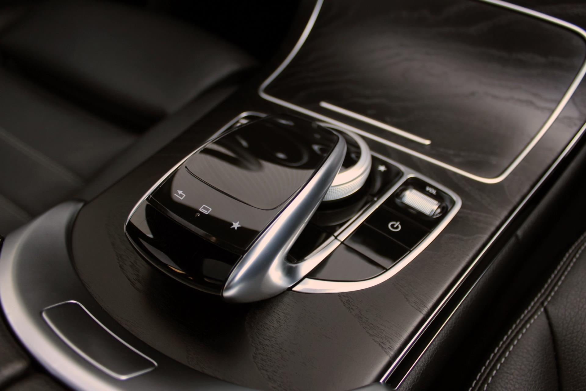 Mercedes-Benz C-Klasse Mercedes-Benz C-klasse Estate C 180 Aut. AMG Line Night, Pano, Burmester