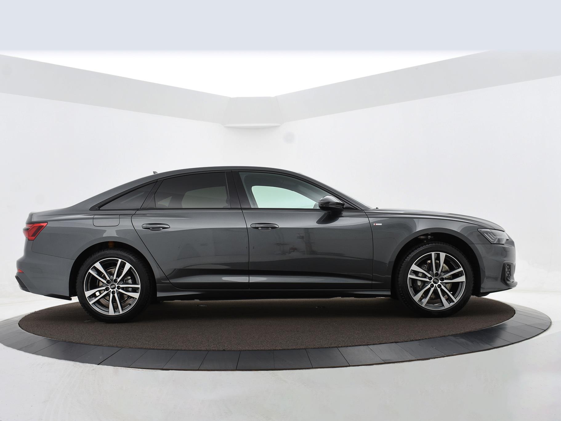 Audi A6 Limousine 40 TFSI S edition Competition 204 PK