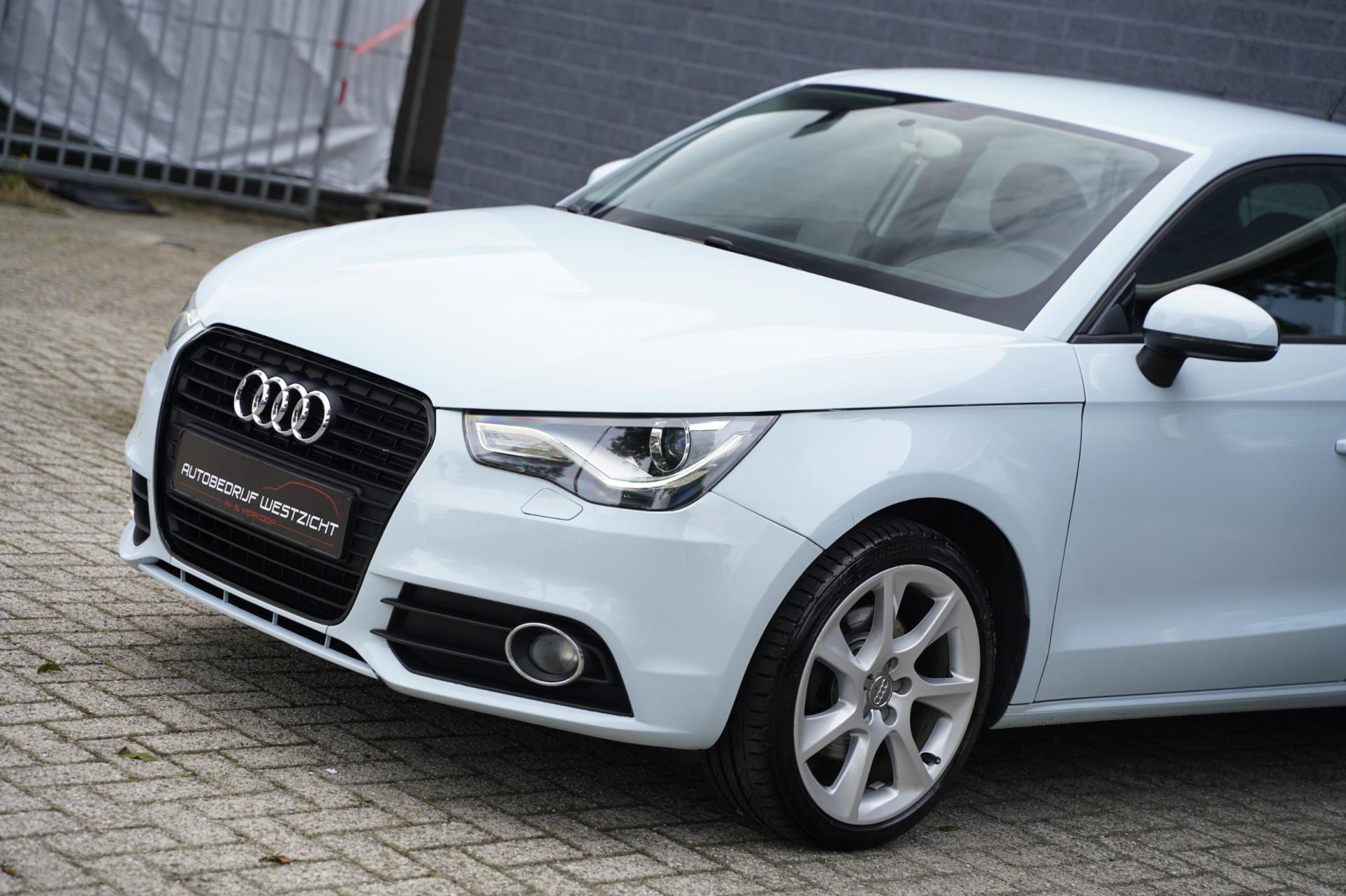 Audi A1 Sportback 1.4 TFSI Ambition 122pk, Navigatie, Led