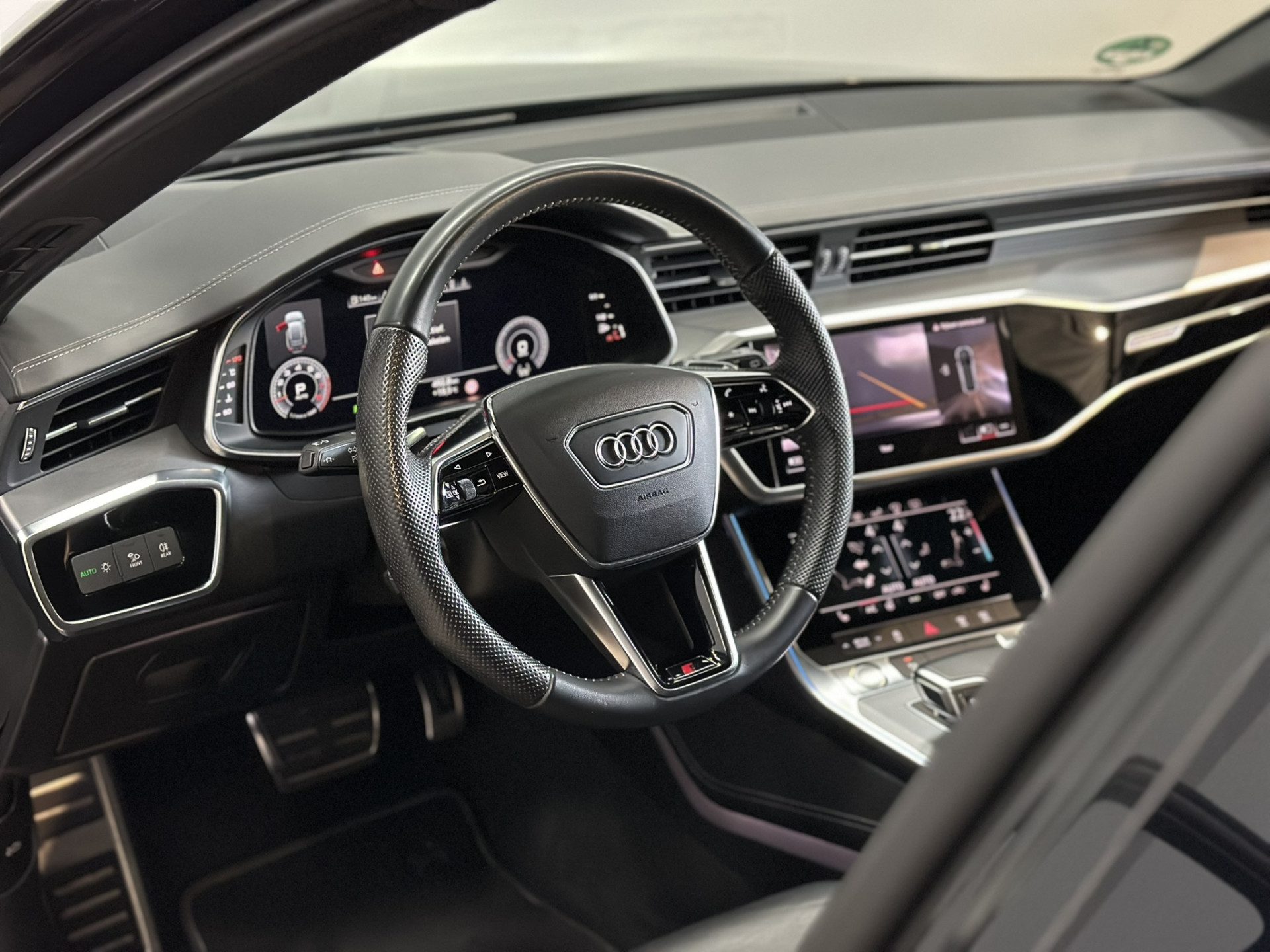 Audi A6 Avant 55 TFSI quattro Sport S line edition 3x S Line | LED | Adaptive Cruise | 360 Camera | Panorama | Luchtvering | Trekhaak | Apple Carplay  Android Auto | Isofix |