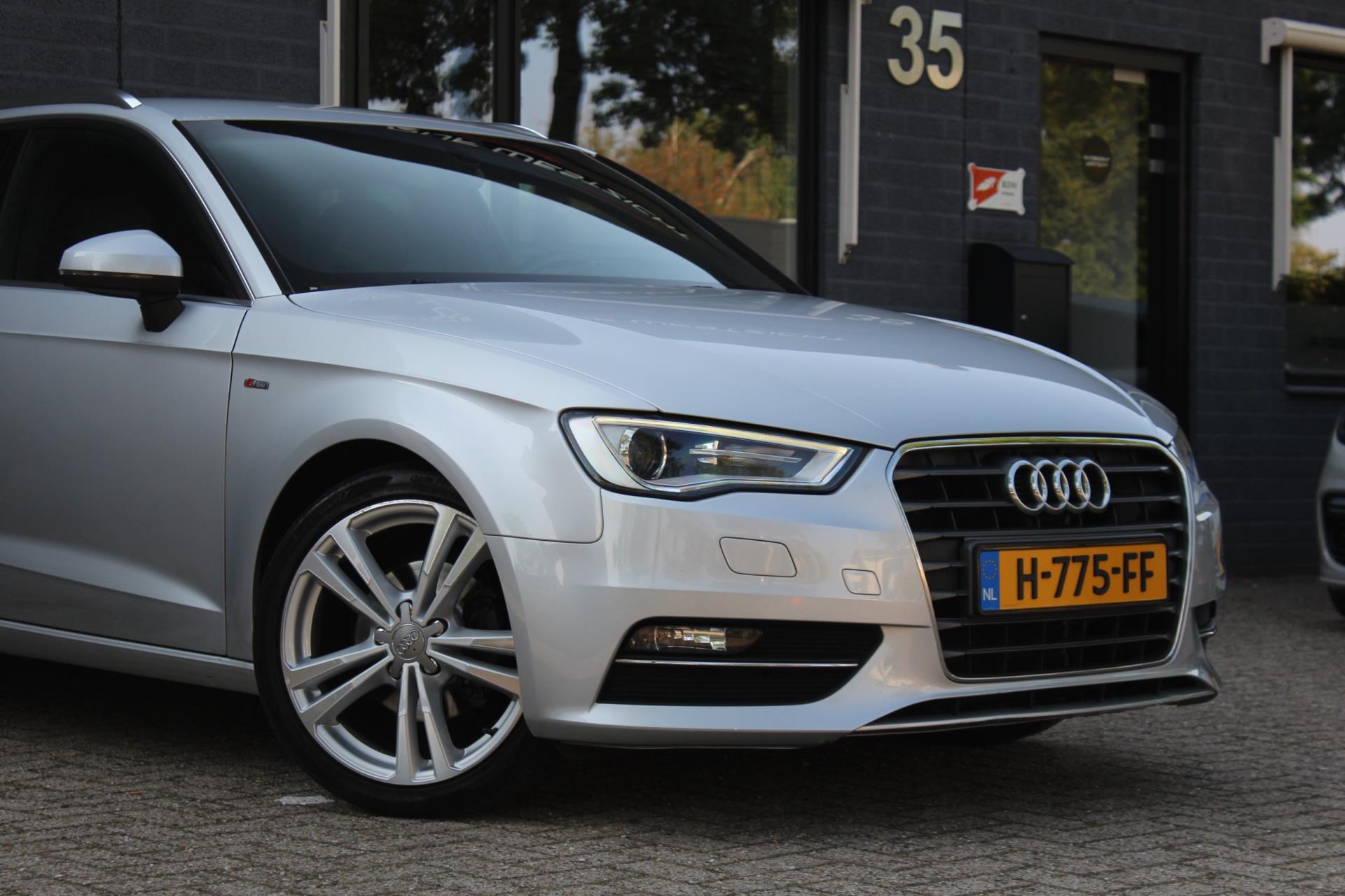 Audi A3 Sportback 1.4 TFSI 2x S line, Led, Navigatie, NAP