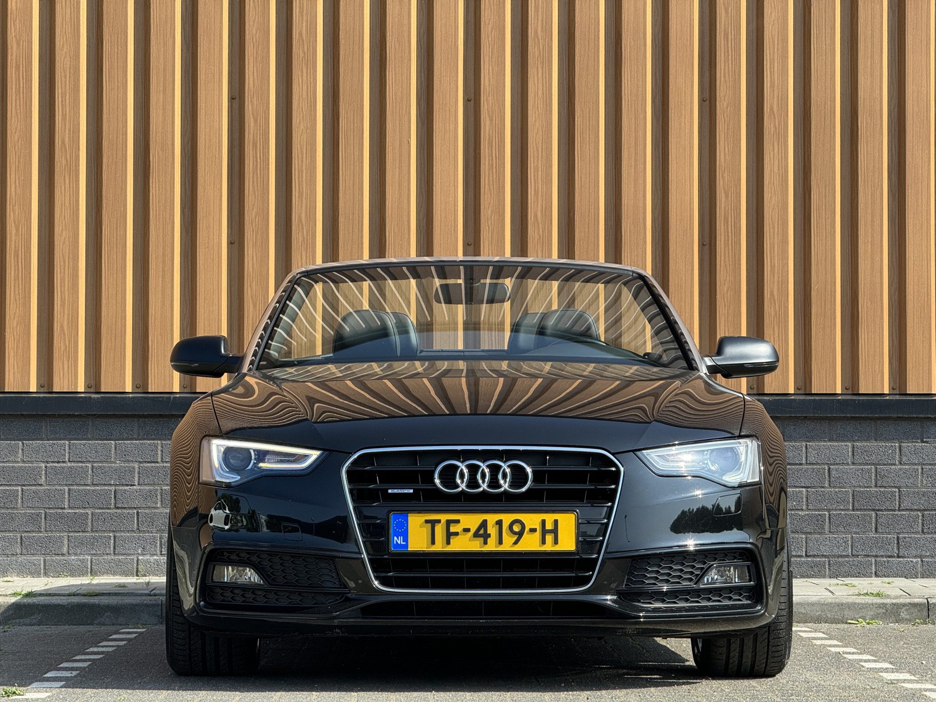 Audi A5 Cabriolet 3.0 TFSI quattro Sport Edition Open Days | 272 PK! | Afneembare Trekhaak | 20″ Lichtmetaal | Bang & Olufsen | Elektrische Stoelen | Navigatie | Bluetooth | Stoelverwarming |