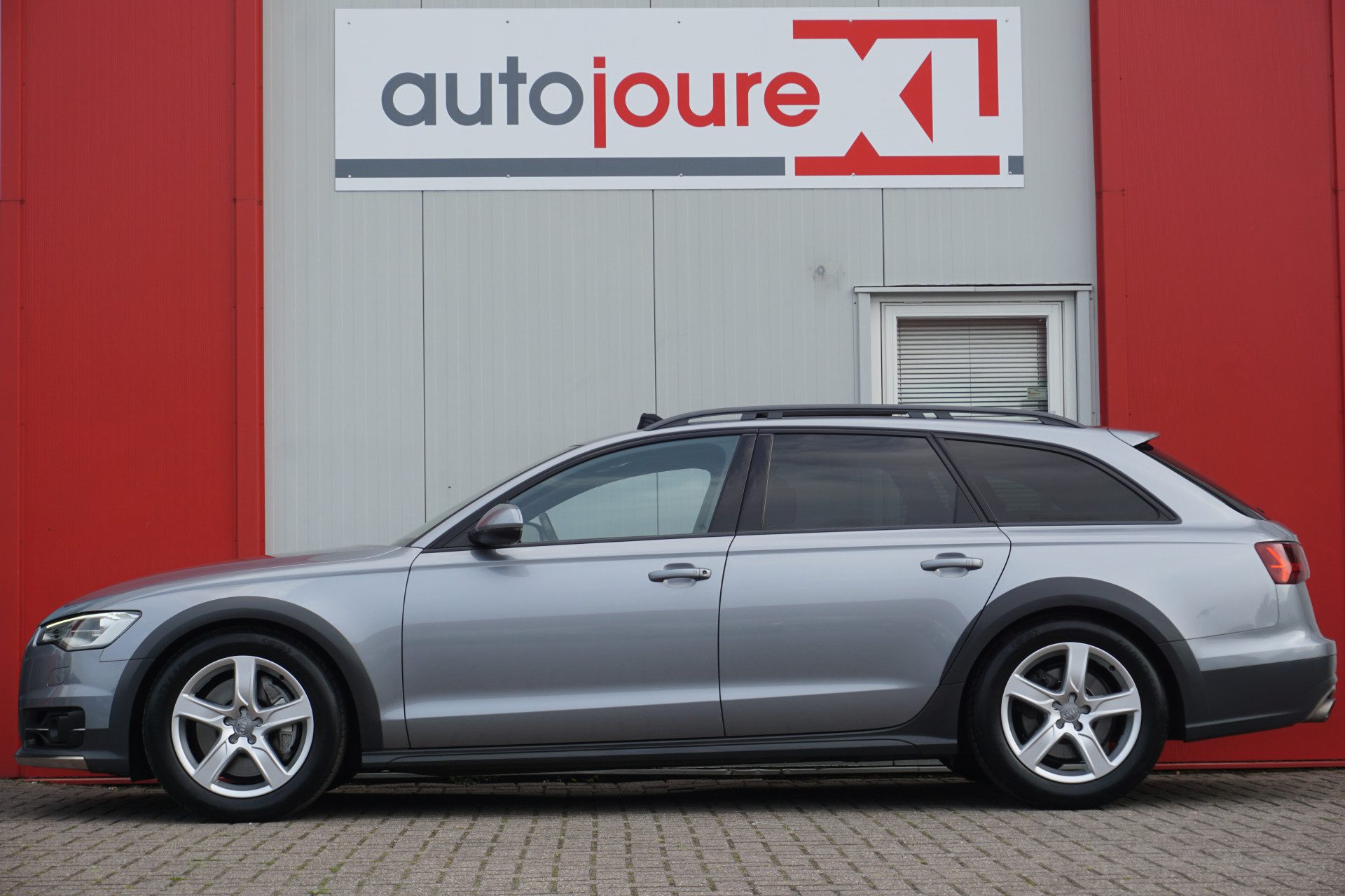 Audi A6 Allroad quattro 3.0 TDI BiT Business Edition | Luchtvering | Panoramadak | ACC | Camera | Standkachel |