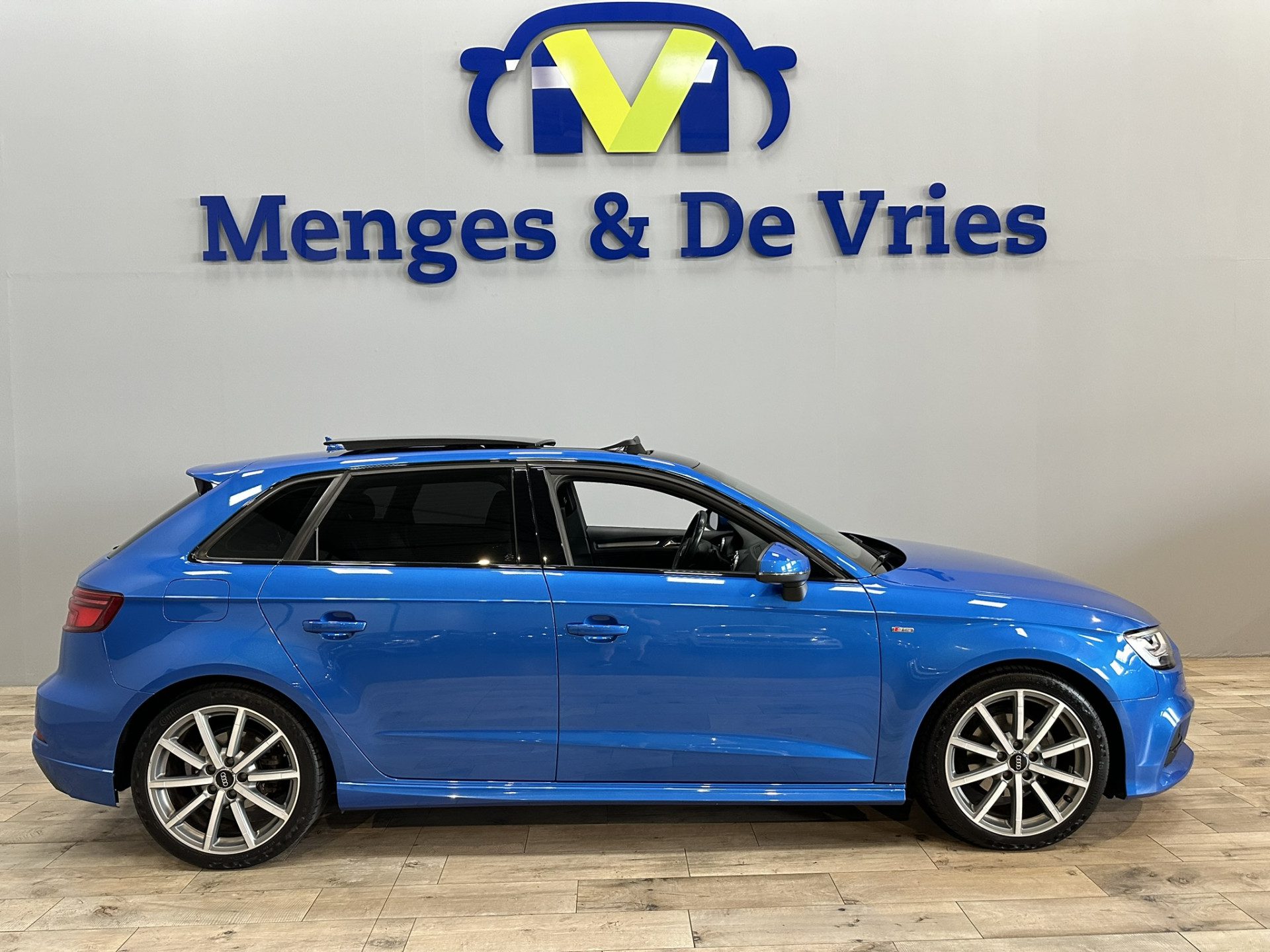 Audi A3 Sportback 1.5 TFSI CoD Sport Edition 3x S Line | LED | Panorama | B&O | Cruise Control | Navigatie | Apple Carplay | Isofix | NAP |