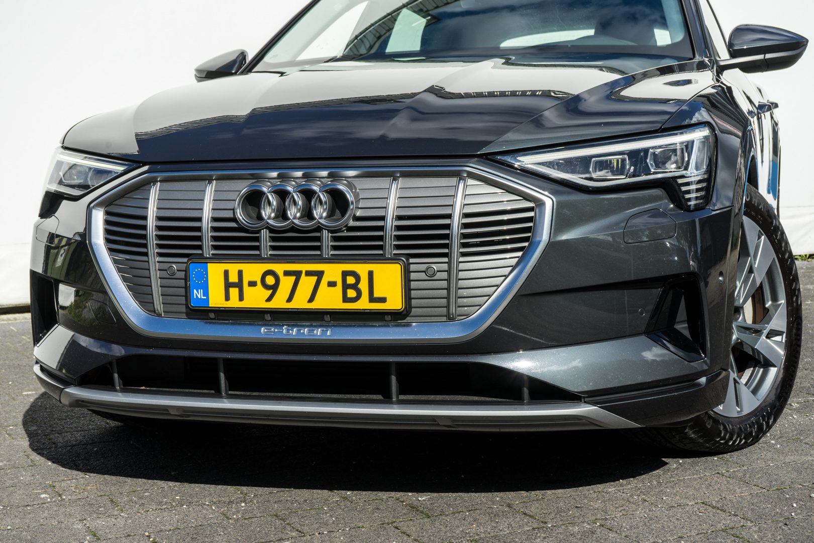 Audi e-tron e-tron 50 quattro Launch edition plus 71 kWh Panoramadak/ Leer/ Pdc/ Stoelverwarming/ Luchtvering/ Carplay/ Adapt. cruise