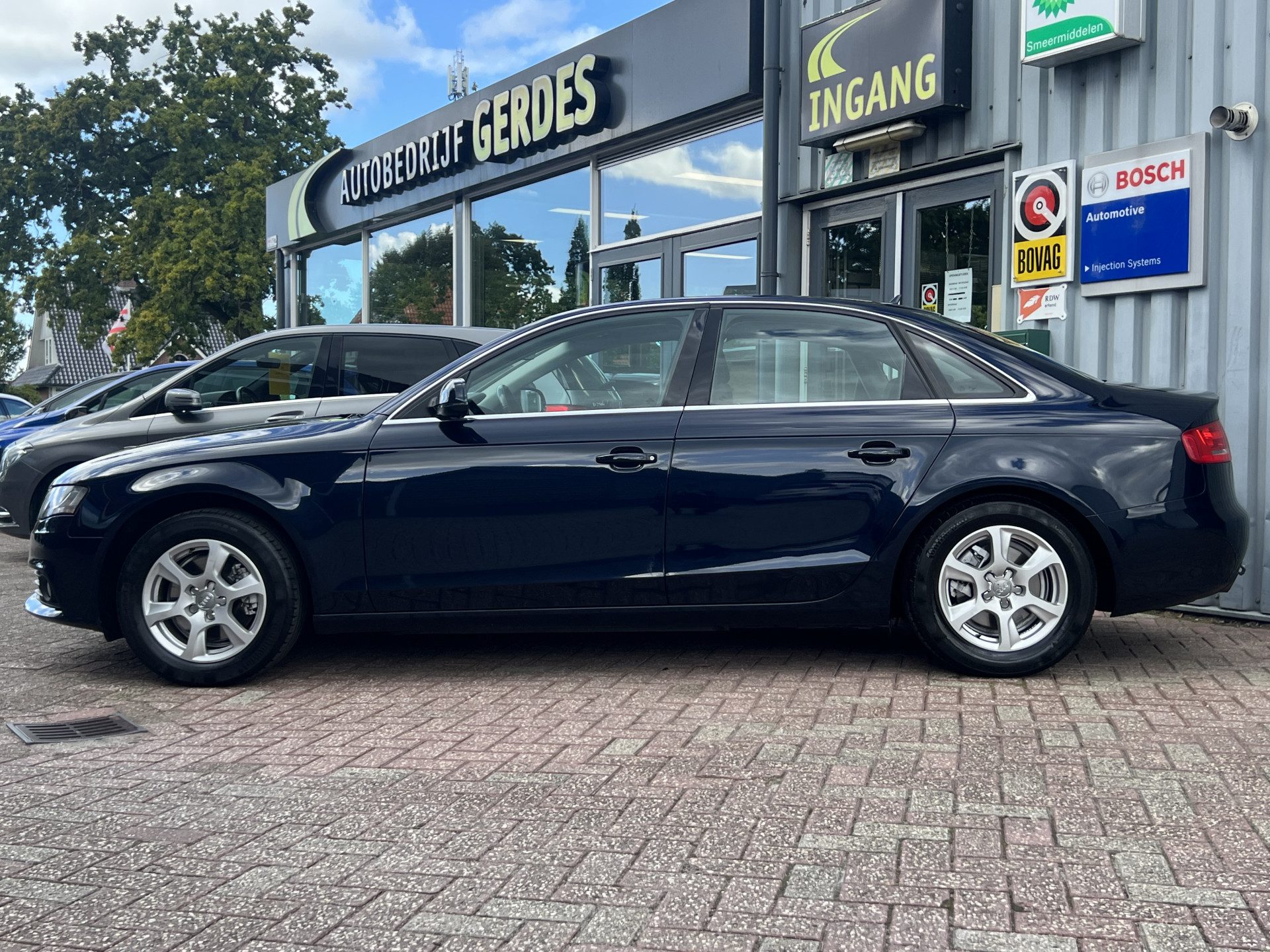 Audi A4 Limousine 1.8 TFSI Pro Line Business | NAVIGATIE | TREKHAAK | CRUISE CONTROL |