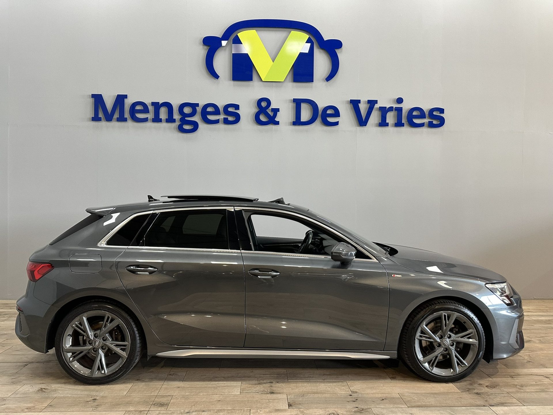 Audi A3 Sportback 35 TFSI S edition 3x S Line | LED | Airco ECC | Virtual | Navigatie | Cruise Control | Apple Carplay Android Auto | Isofix | NAP |