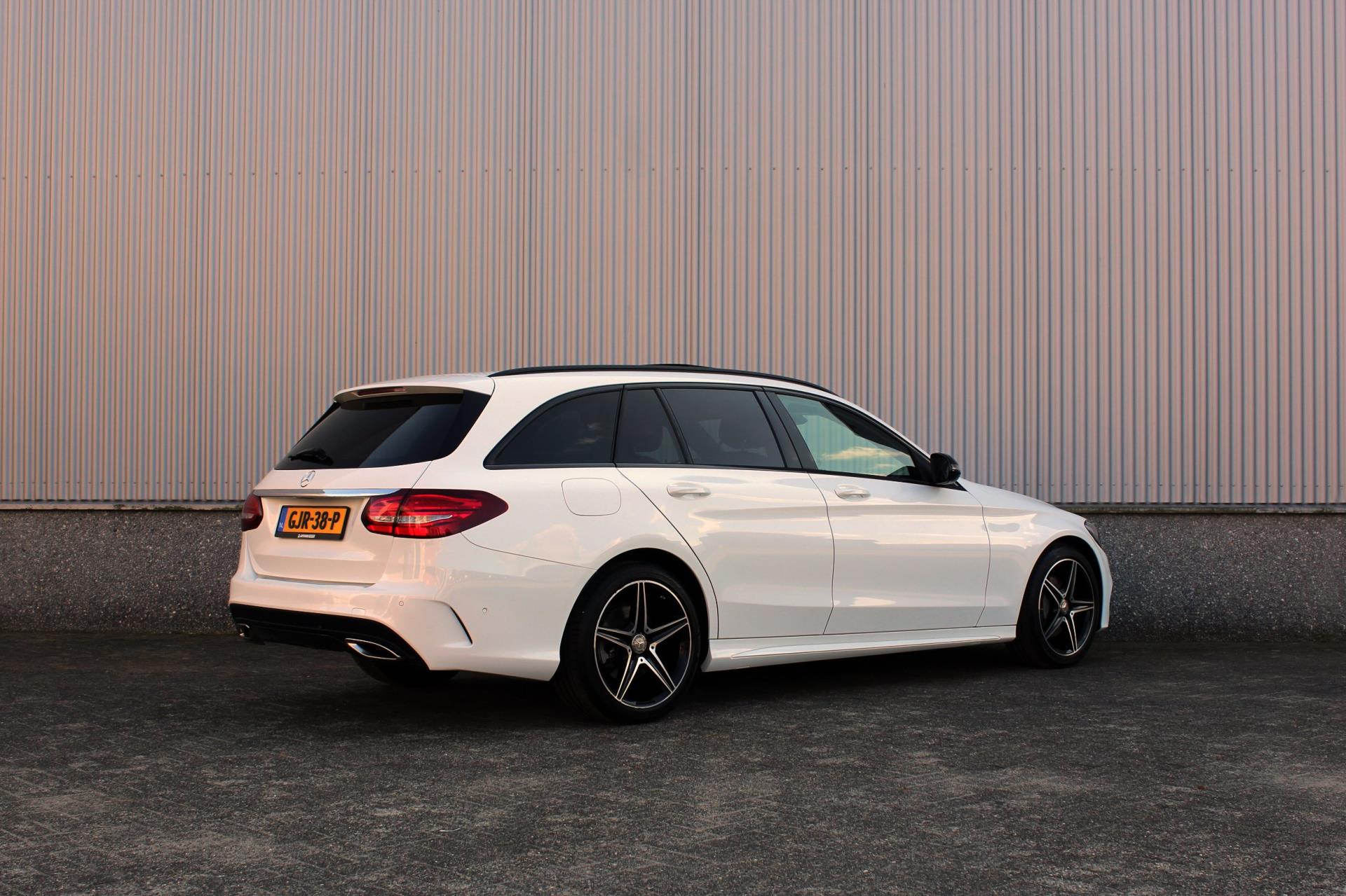 Mercedes-Benz C-Klasse Mercedes-Benz C-klasse Estate C 180 Aut. AMG Line Night, Pano, Burmester