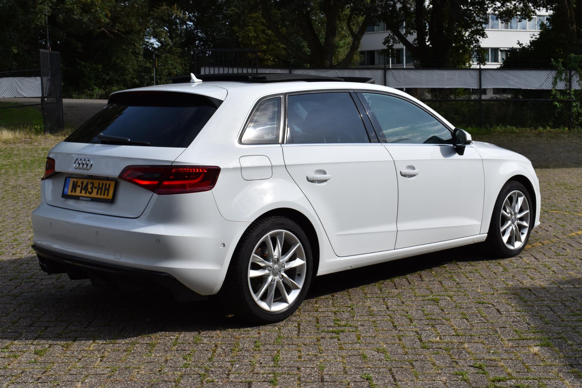 Audi A3 Sportback 1.8 TFSI S-Line Leder Navi Camera Pano Bang&olufsen Bom Vollll