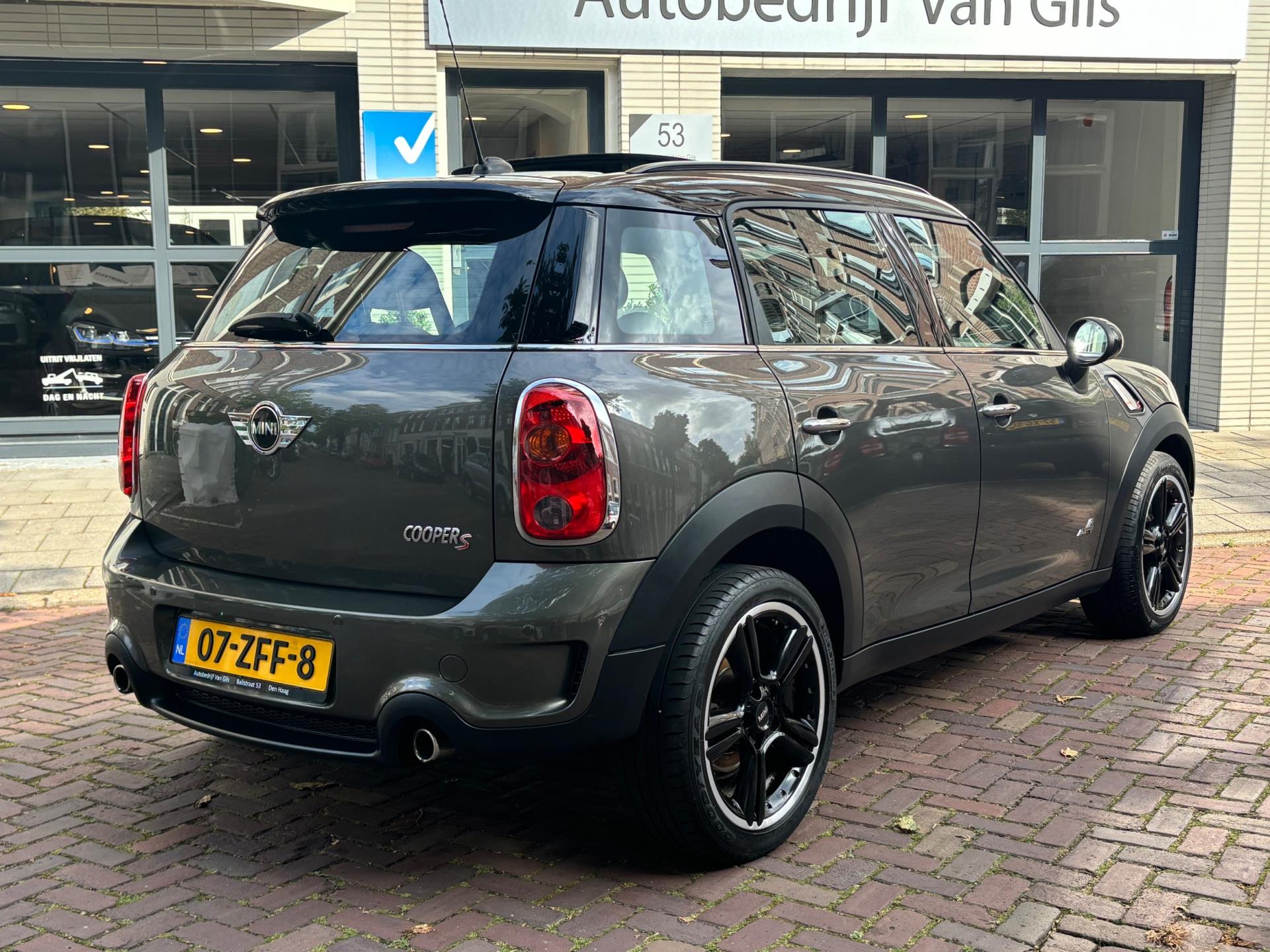 Mini Mini Countryman 1.6 Cooper S ALL4 Chili | AUTOMAAT | KEYLESS ENTRY/GO | LEDER | NAVIGATIE | PANORAMAKDAK |