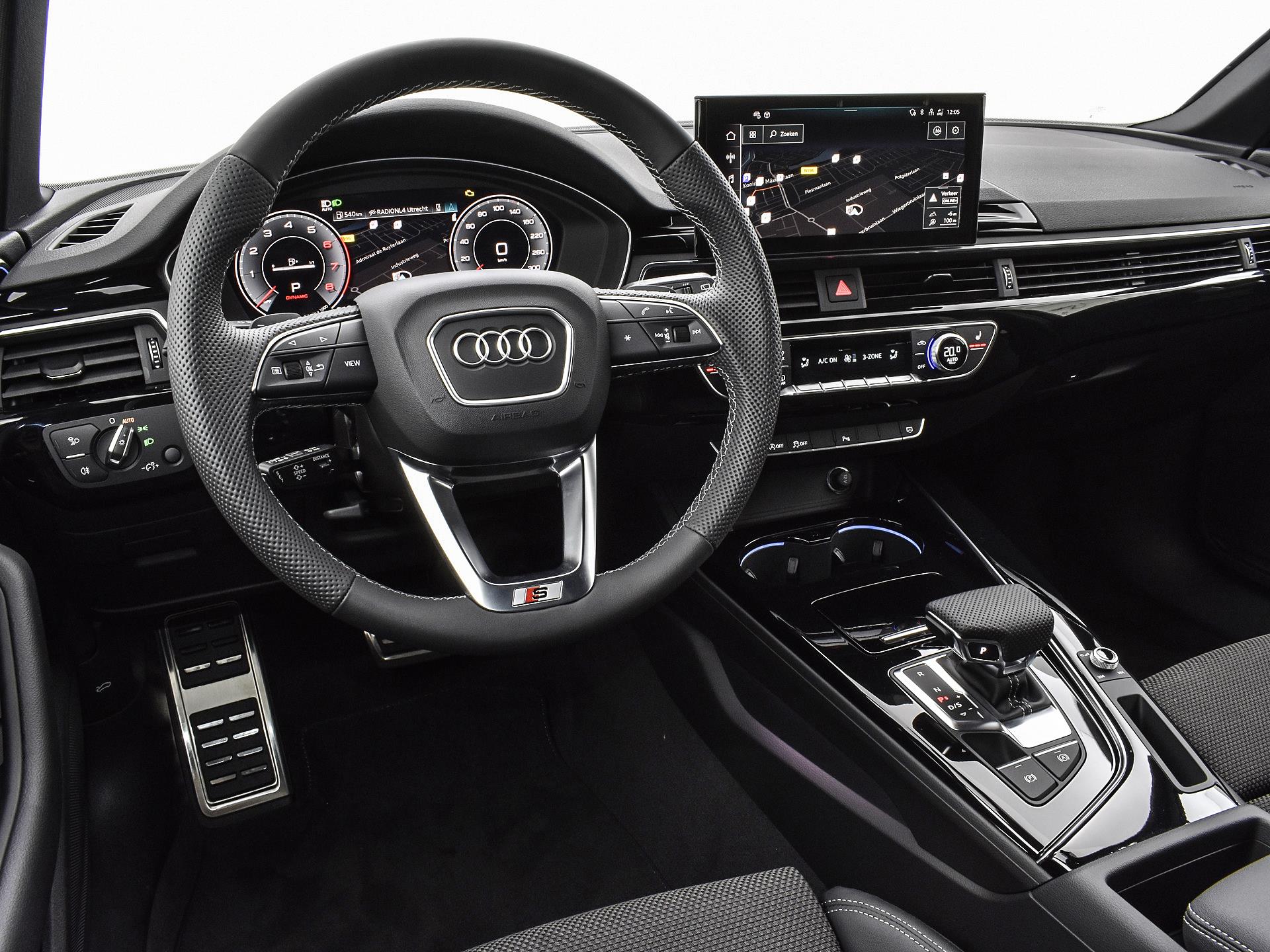 Audi A4 Avant 35 TFSI 150 S-Tronic S edition Competition · Optiekpakket zwart plus · Stoelverwarming voorin · Achteruitrijcamera·