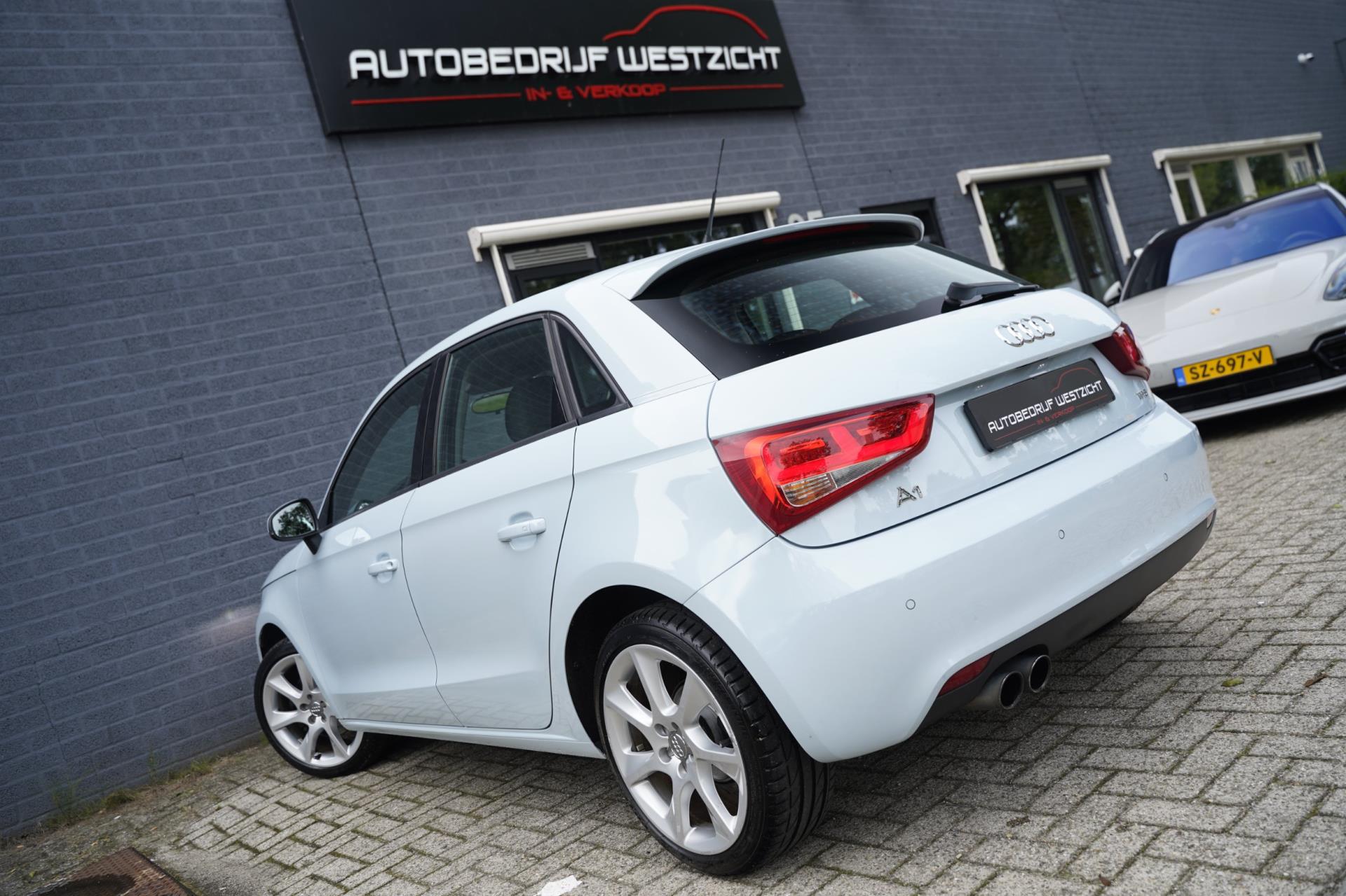 Audi A1 Sportback 1.4 TFSI Ambition 122pk, Navigatie, Led