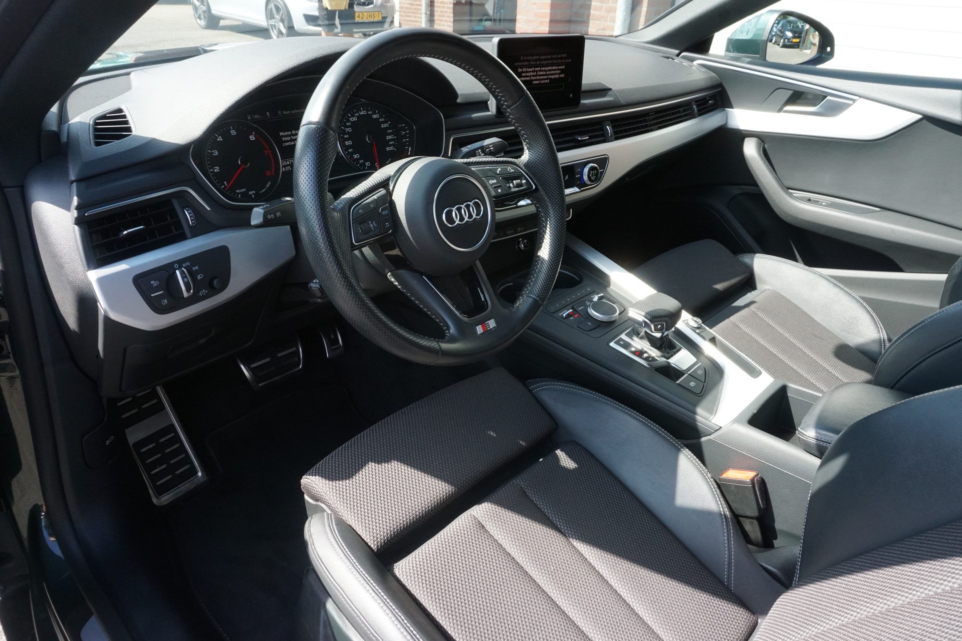 Audi A5 Sportback 35 TFSI SPORT S-LINE EDITION 2X S-LINE ORIGINEEL NEDERLANDS PERF STAAT FULL LED NAVIGATIE 1/2 LEDER ELECTR.KLEP NAVIGATIE ECC AIRCO CRUISECONTROL PARKEERSENSOREN BLUETOOTH CHROOM LMV ENZ…