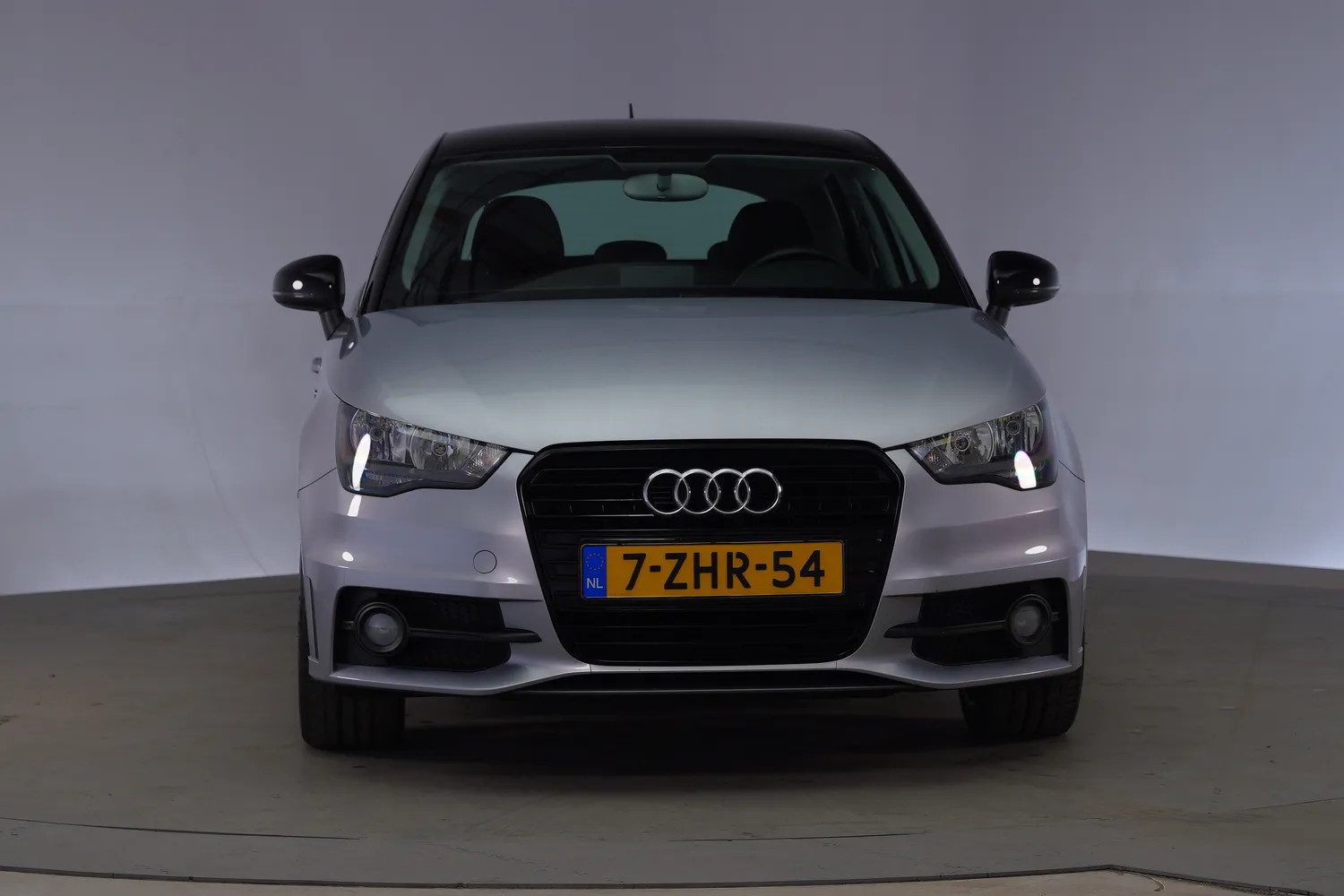 Audi A1 SPORTBACK 1.2 TFSI S-Line [ Navigatie ]