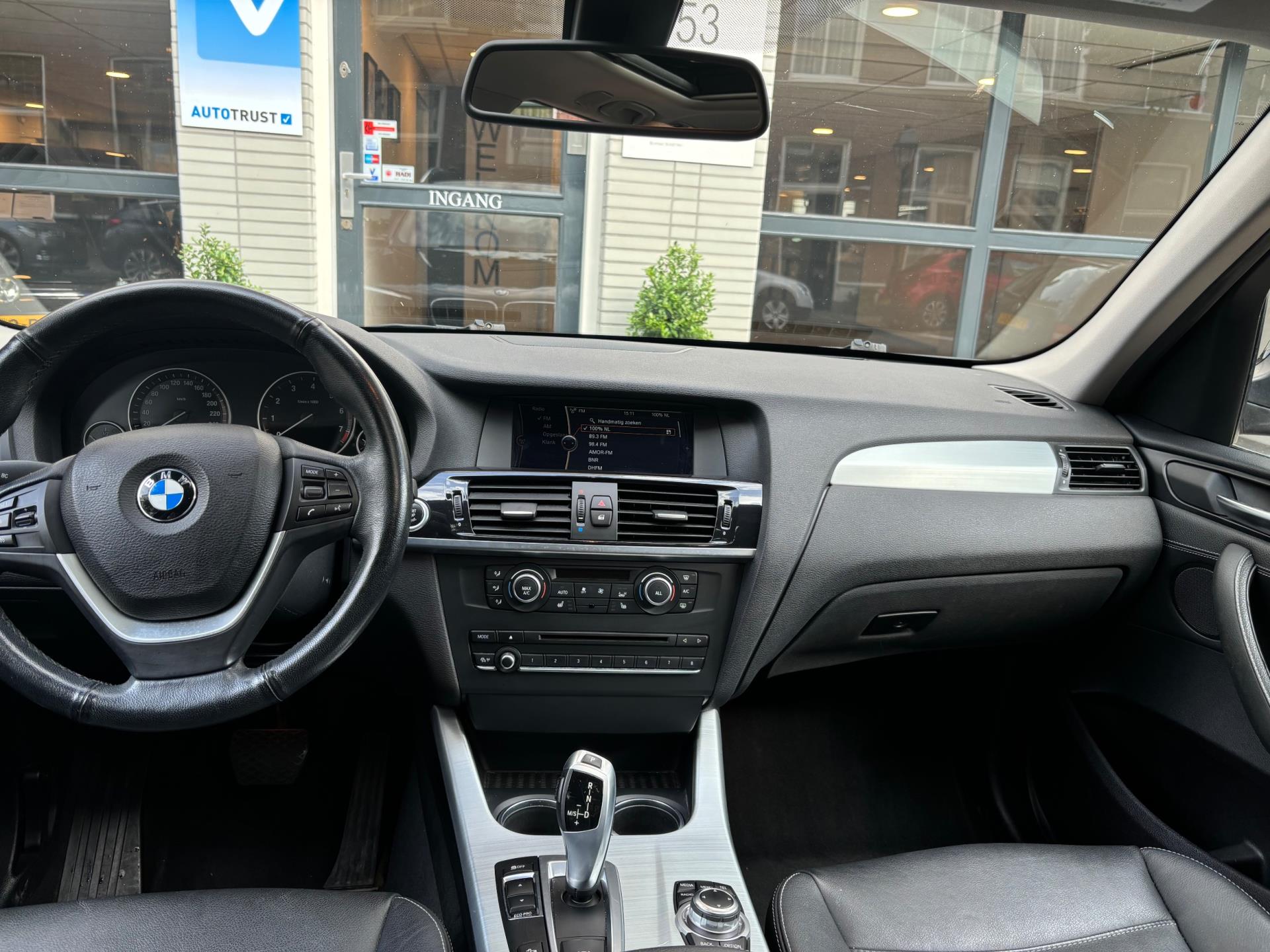 BMW X3 XDrive20i High Executive AUTOMAAT | AIRCO | XENON | TREKHAAK | LED | LMV 19 | LEDER | NAVIGATIE |