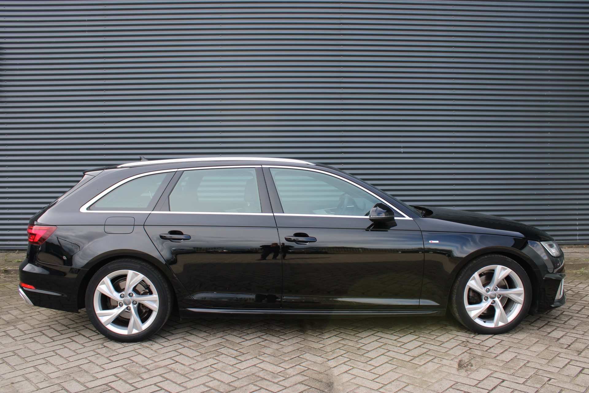 Audi A4 Avant 35 TFSI S-Line Full-Led Navigatie