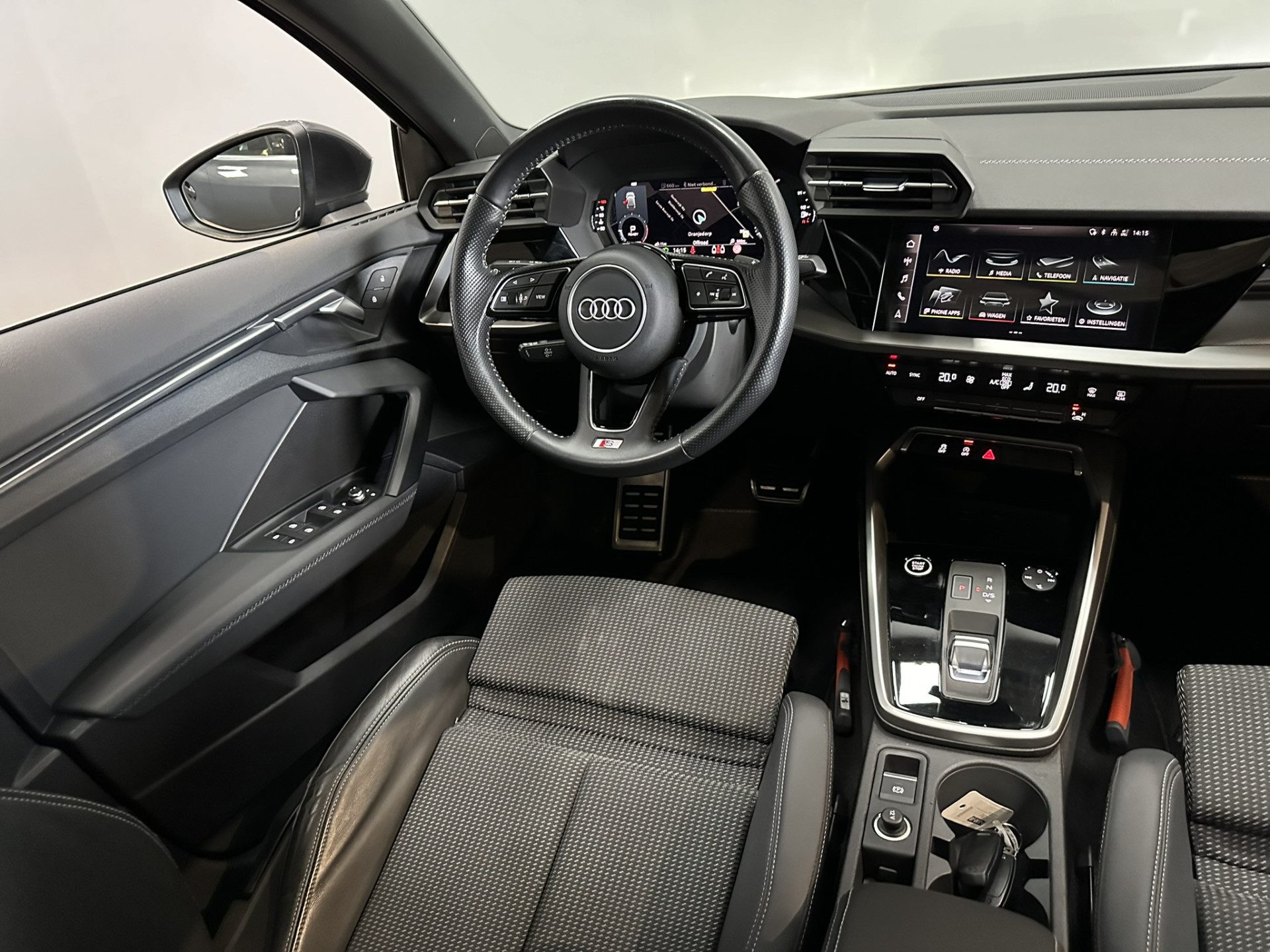 Audi A3 Sportback 35 TFSI S edition 3x S Line | LED | Airco ECC | Virtual | Navigatie | Cruise Control | Apple Carplay Android Auto | Isofix | NAP |