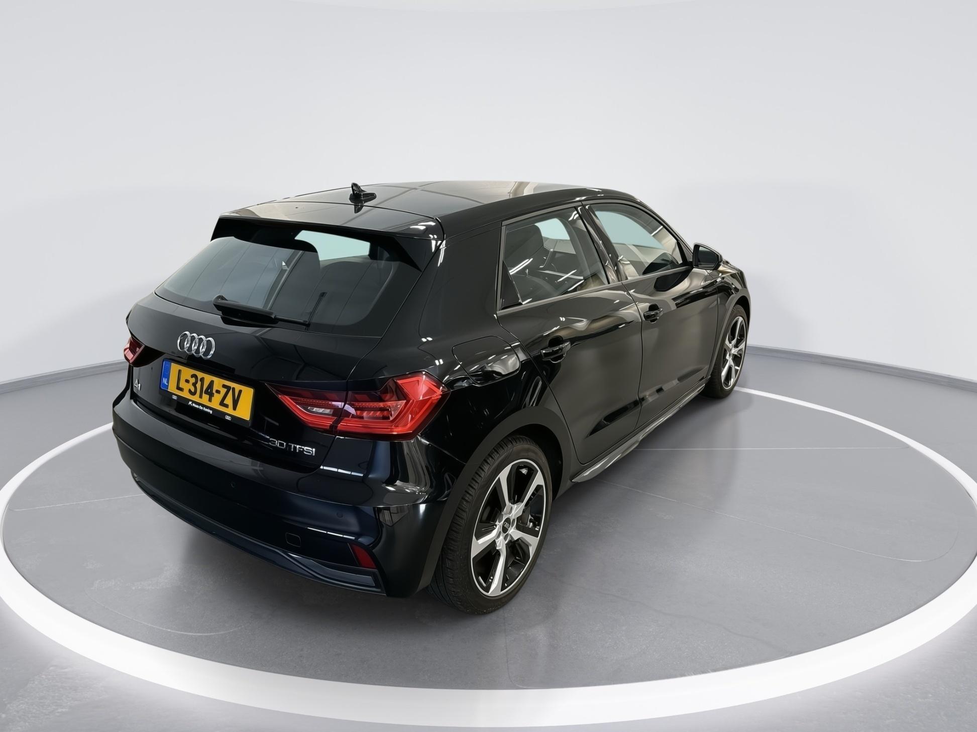 Audi A1 Sportback 30 Tfsi 110pk S-tronic epic | Cruise Control | Climatronic | DAB | P-Sensoren | Smartphone Interface | Virtual Cockpit | 17” Inch |