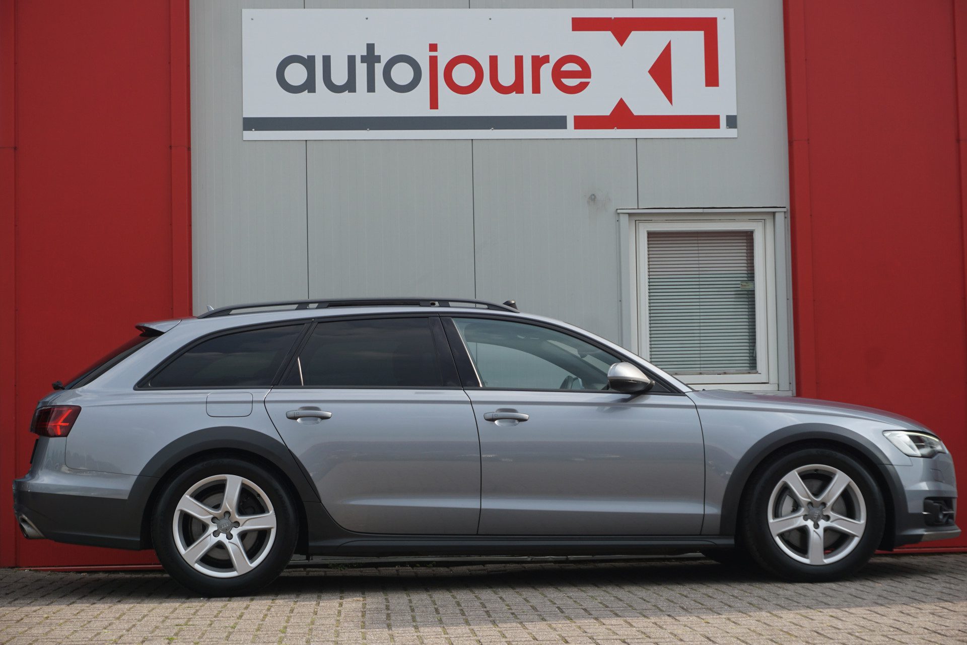 Audi A6 Allroad quattro 3.0 TDI BiT Business Edition | Luchtvering | Panoramadak | ACC | Camera | Standkachel |