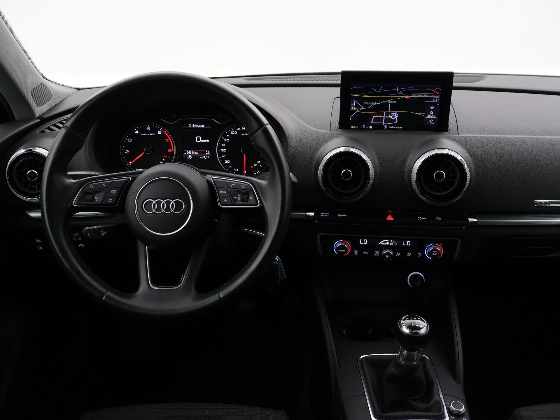 Audi A3 Sportback 1.5 TFSI CoD 150 PK SPORT EDITION TANGOROOD METALLIC