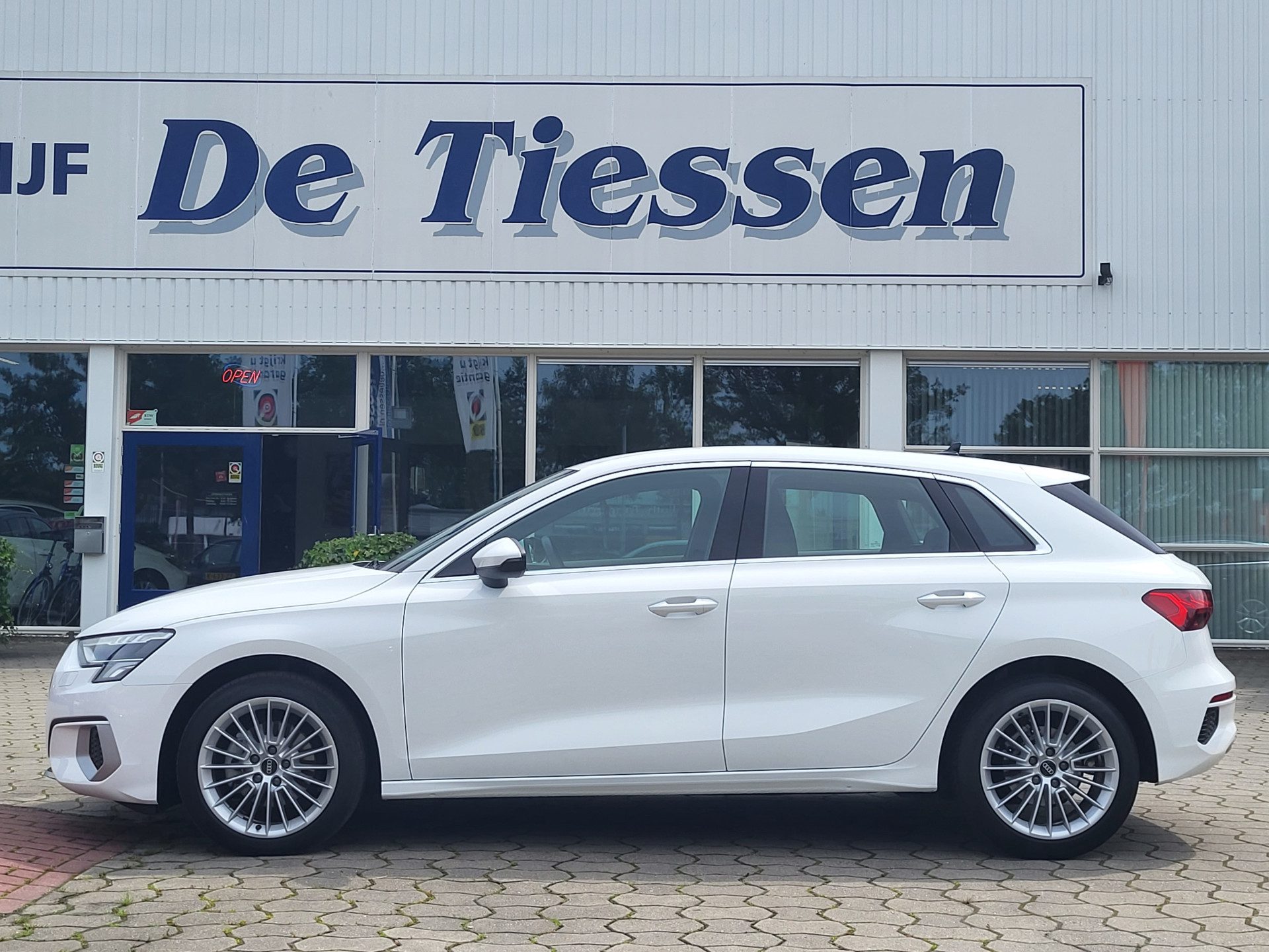 Audi A3 Sportback 30 TFSI S-Tronic Advanced ed. Virtual, Acc, Led, Navi, Rijklaar met beurt & garantie!