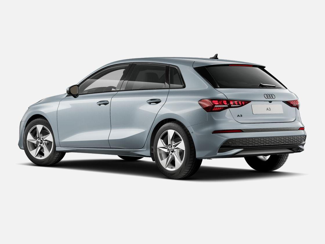 Audi A3 Sportback Advanced edition 35 TFSI 150 pk Sportback · Achteruitrijcamera · Adaptieve cruise control ·