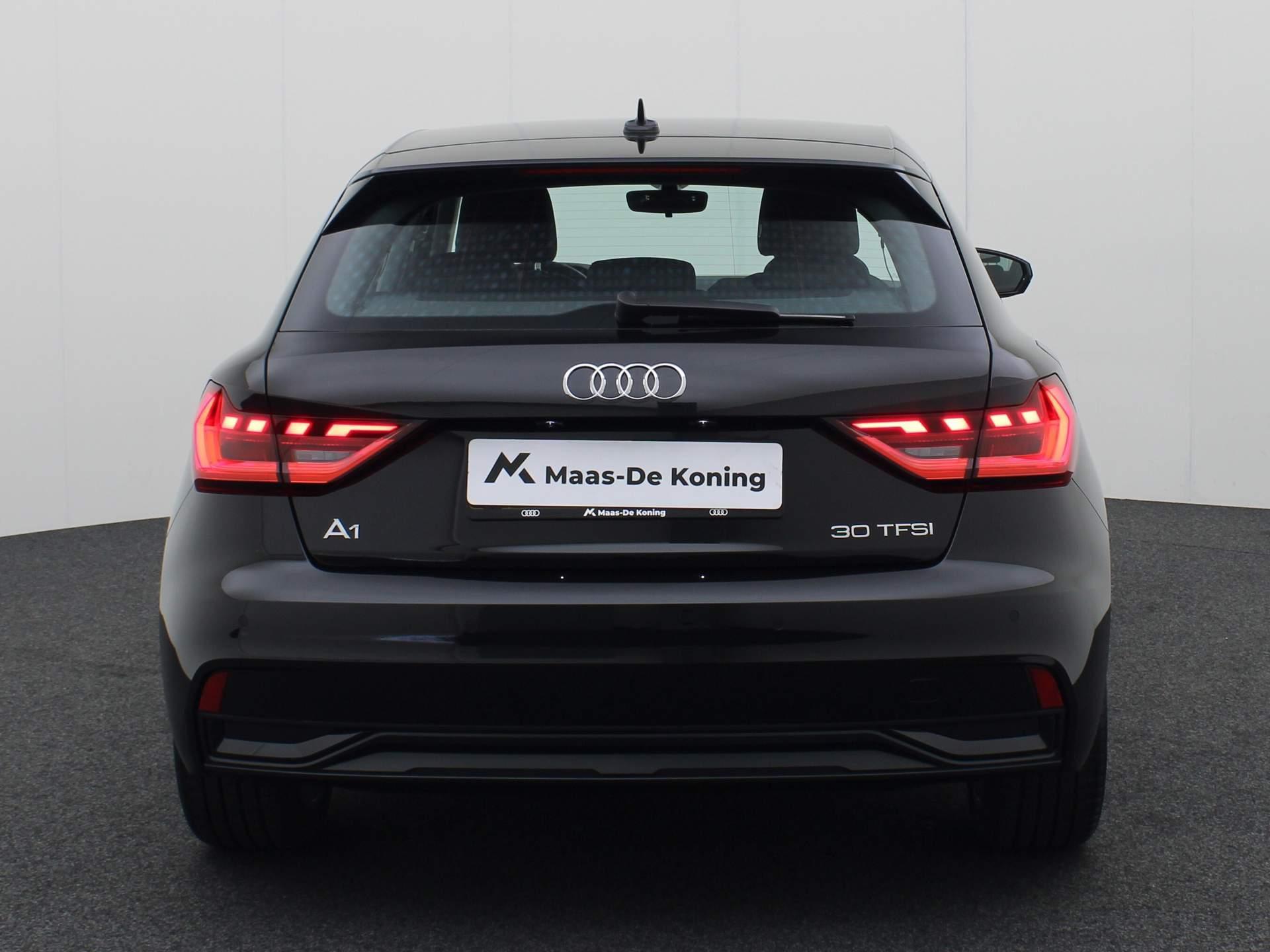 Audi A1 Sportback 30 TFSI/110PK Advanced · Cruise control · Parkeersensoren · Climatronic