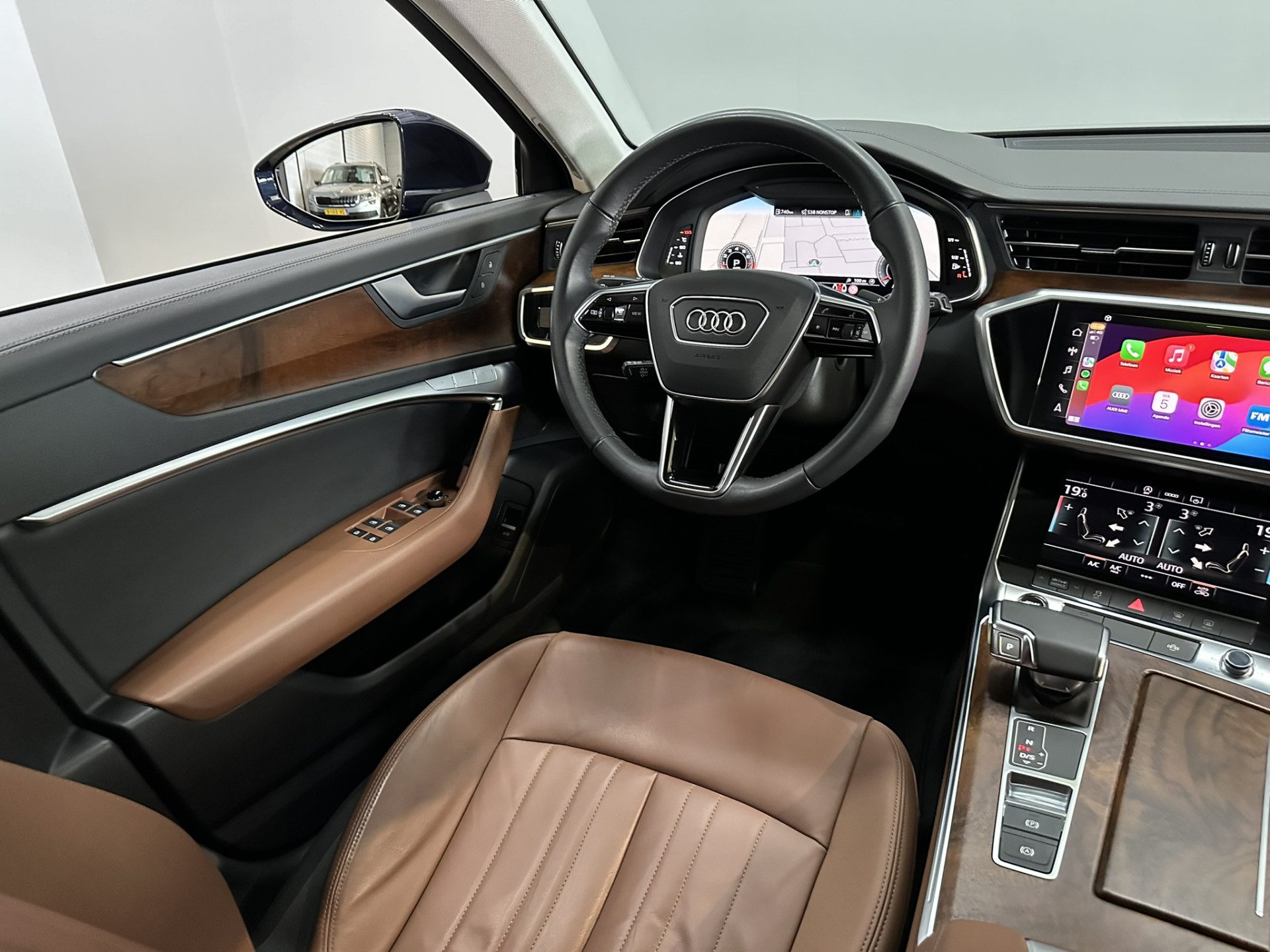 Audi A6 Avant 40 TFSI Business edition Virtual | LED | Panorama | Leer | Trekhaak | Camera | Adaptive Cruise | Apple Carplay Android Auto | Isofix | NAP |