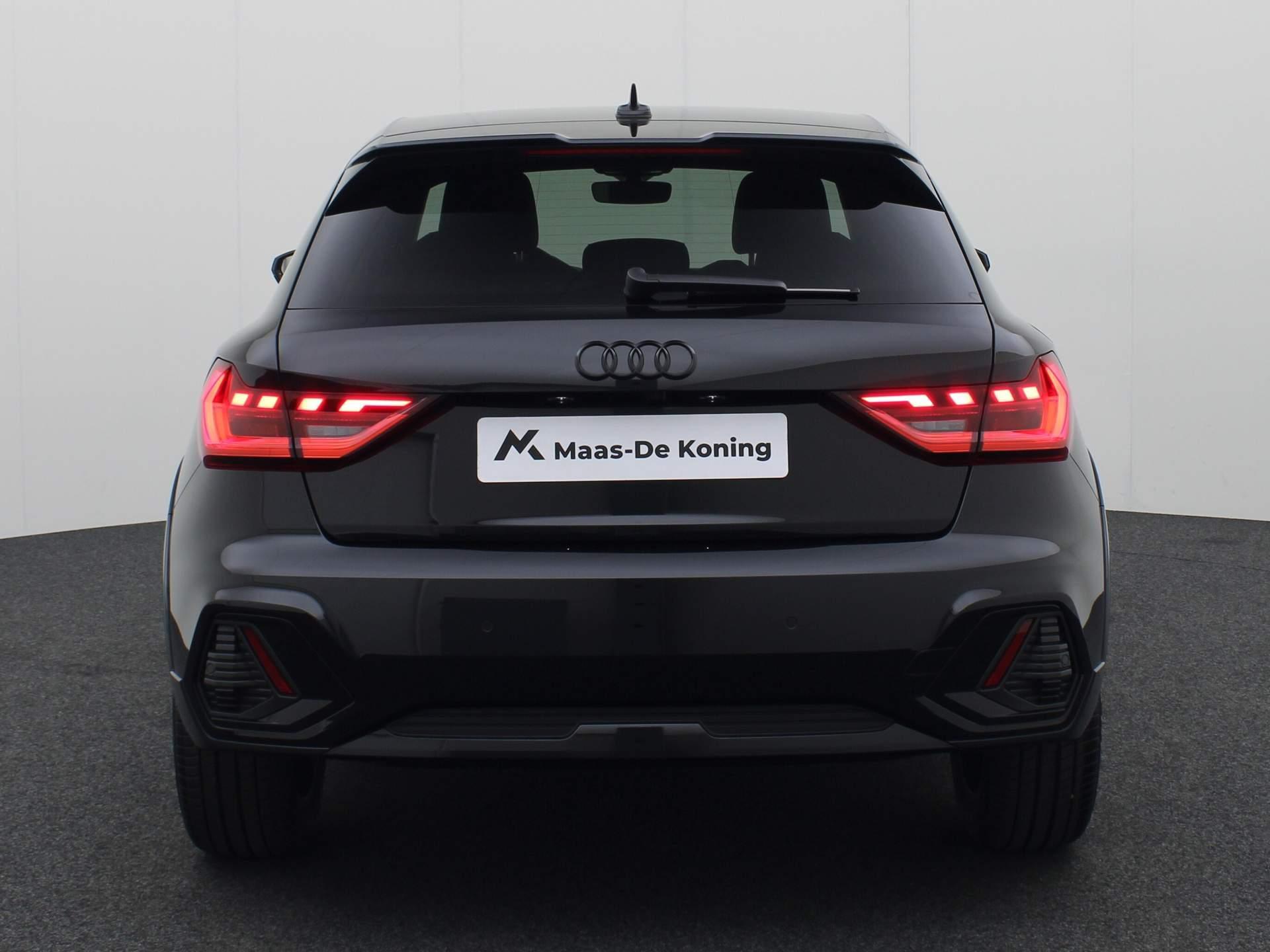 Audi A1 allstreet 25 TFSI/95PK Advanced · Navigatie · Parkeersensoren + camera · Leder/stof · Garantie 19-11-2028 of 100000km