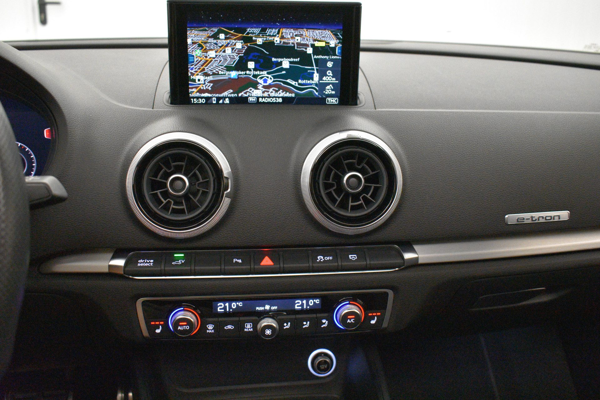 Audi A3 Sportback e-tron 2X S-line Pano Virtual Dash