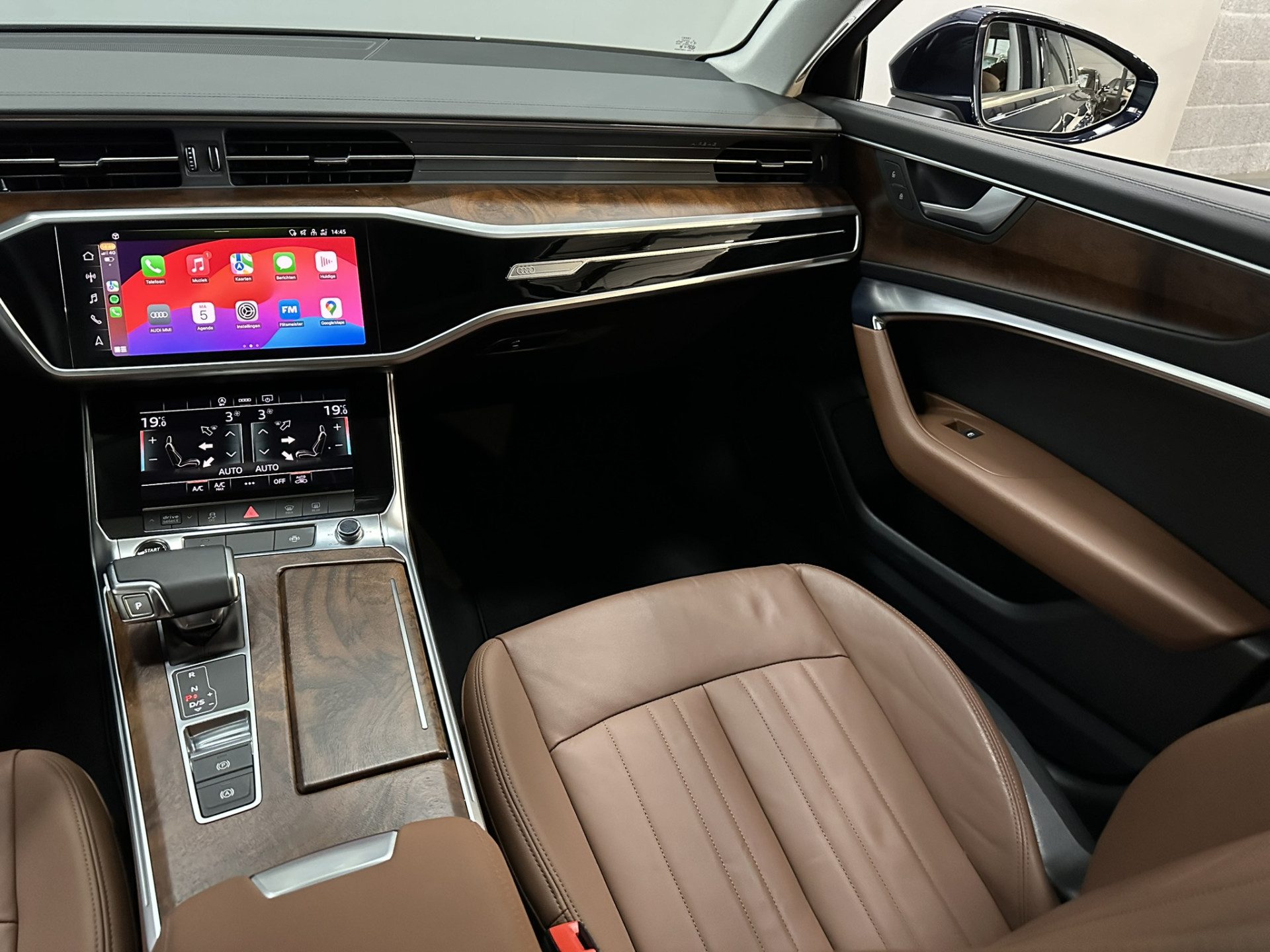 Audi A6 Avant 40 TFSI Business edition Virtual | LED | Panorama | Leer | Trekhaak | Camera | Adaptive Cruise | Apple Carplay Android Auto | Isofix | NAP |