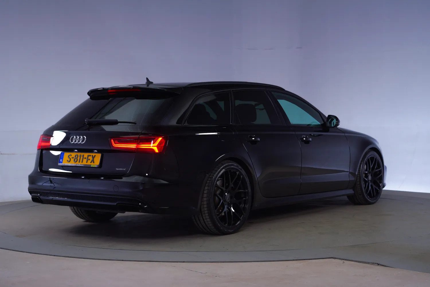 Audi A6 3.0 TFSI Quattro Premium Edition S-line [ Half leder Pano Bi-xenon ]