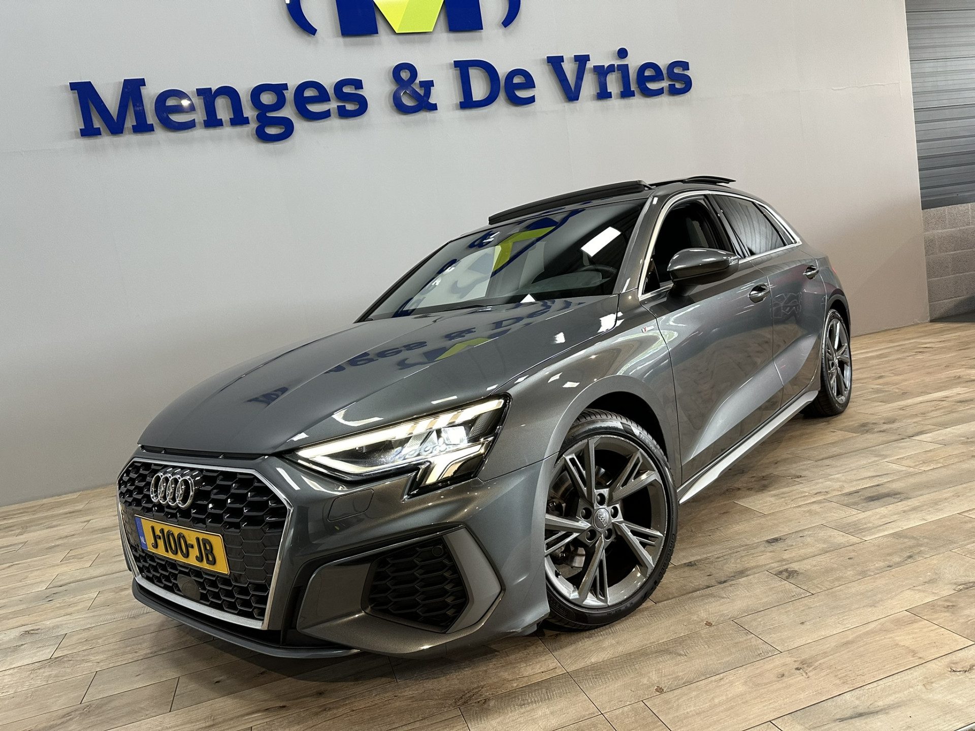 Audi A3 Sportback 35 TFSI S edition 3x S Line | LED | Airco ECC | Virtual | Navigatie | Cruise Control | Apple Carplay Android Auto | Isofix | NAP |