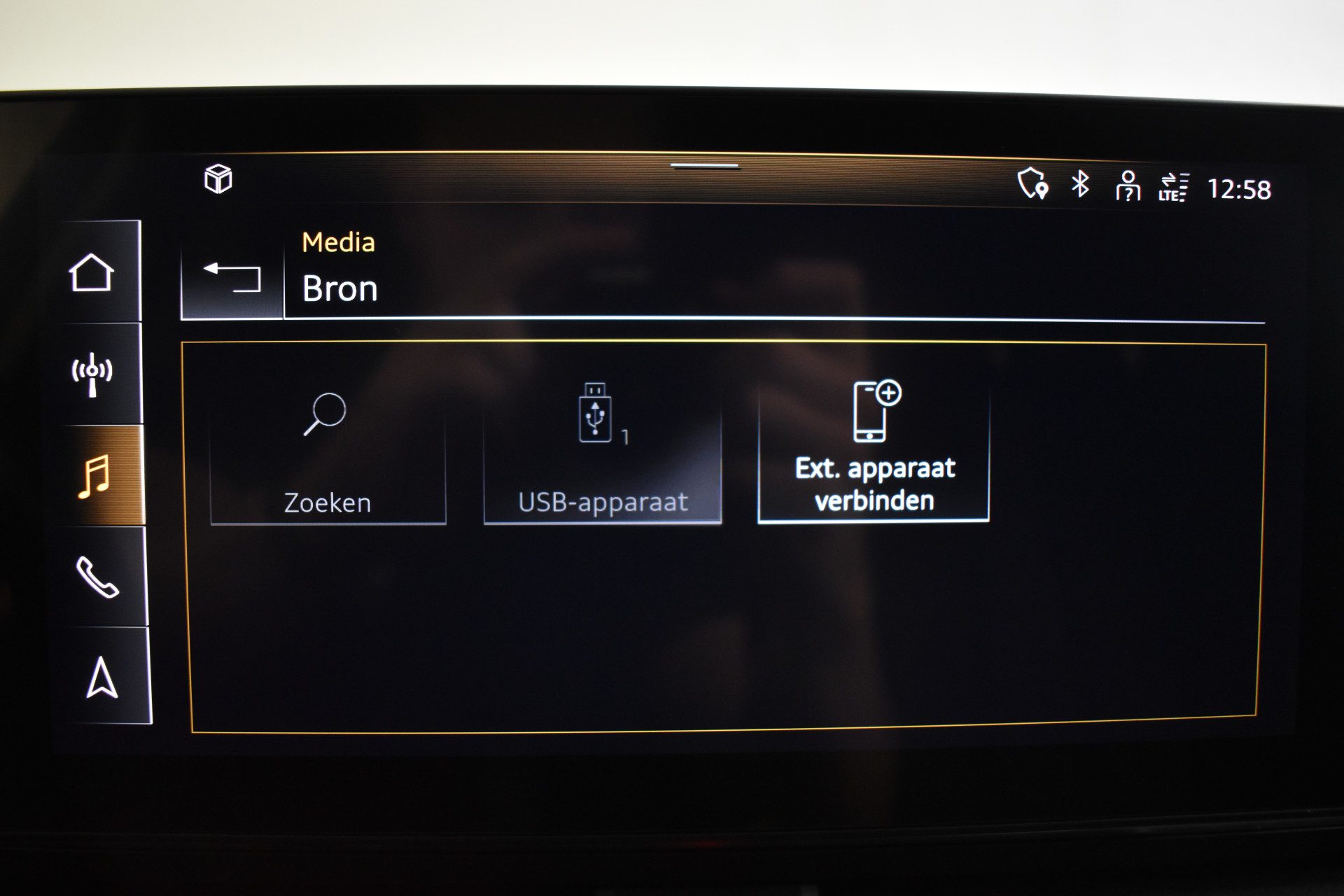 Audi A4 Avant 35 TFSI 2.0 150PK S-TRONIC PRO-LINE CARPLAY/PDC/LED